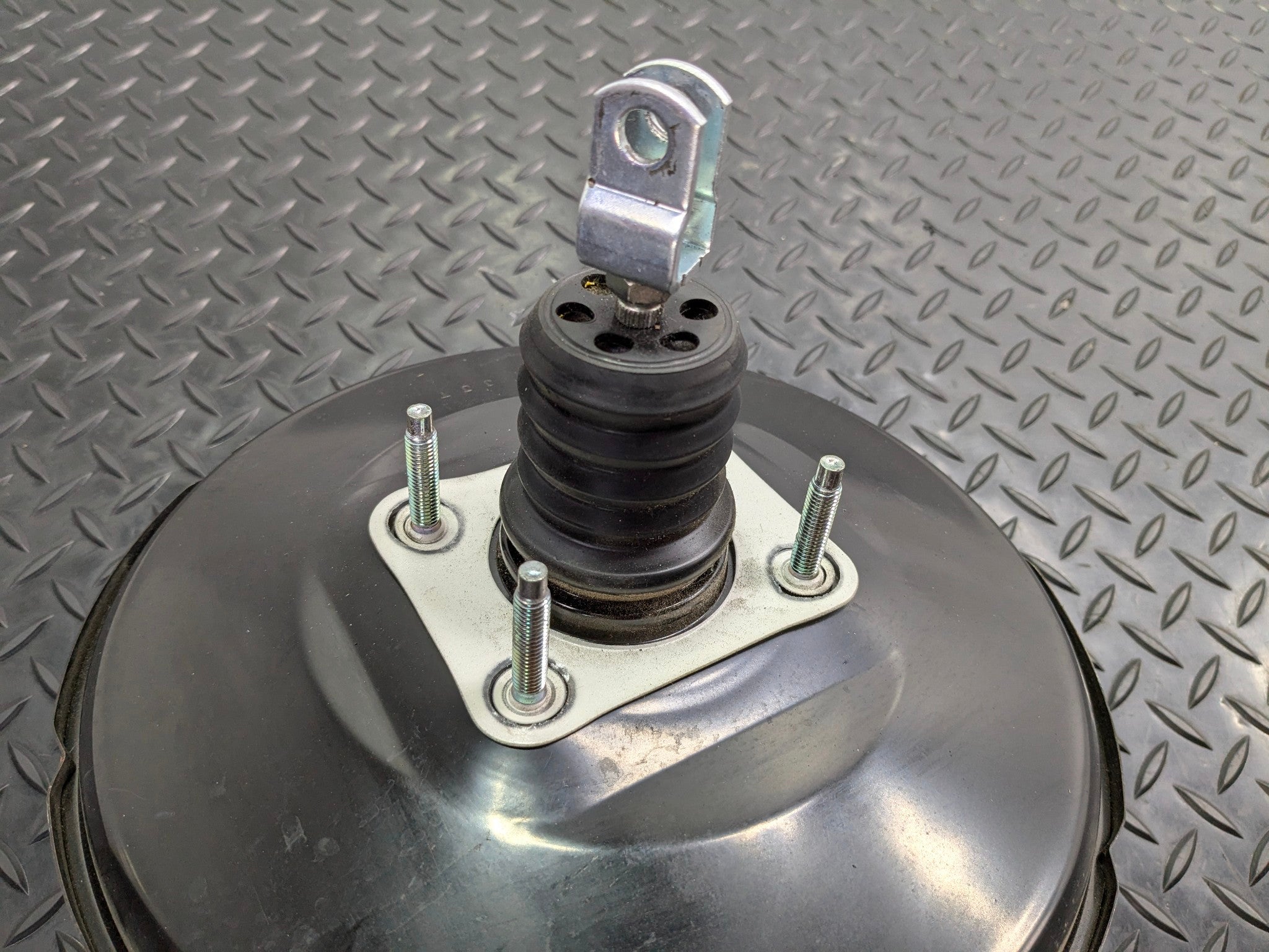 2013 - 2019 OEM HYUNDAI SANTA FE POWER BRAKE BOOSTER
