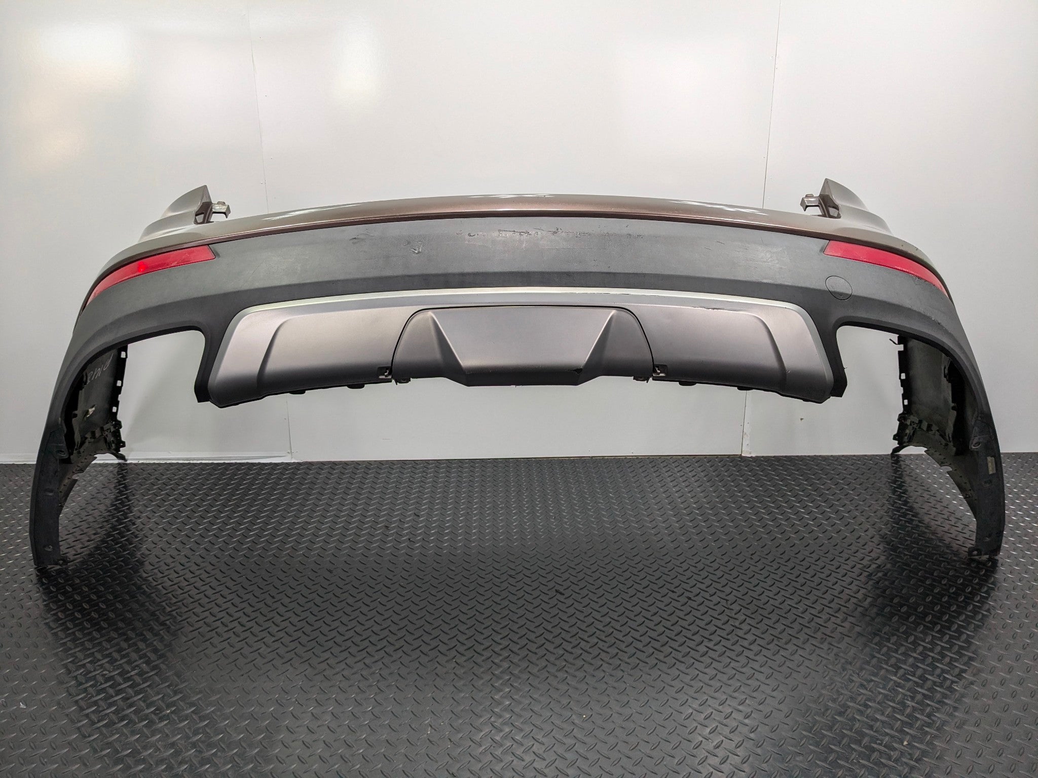 2013 - 2019 OEM HYUNDAI SANTA FE REAR BUMPER COVER PANEL ASSEMBLY