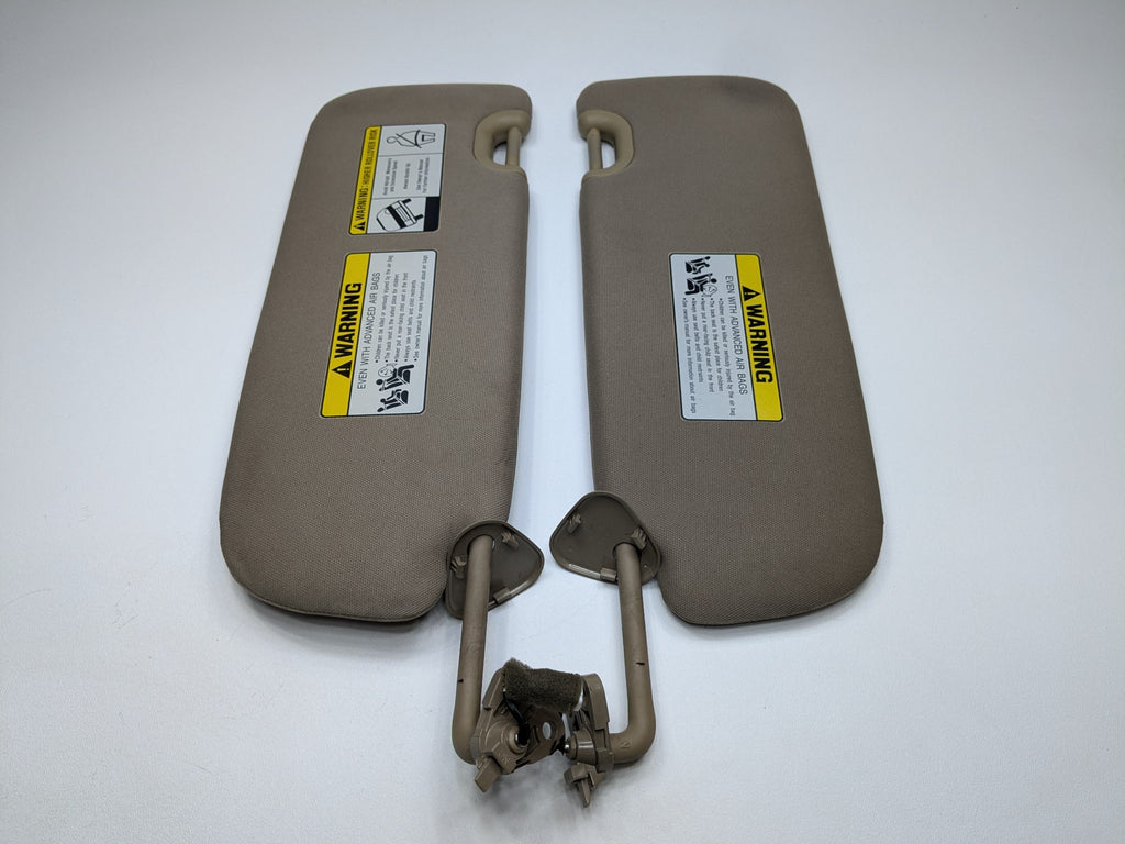 2013 - 2019 OEM HYUNDAI SANTA FE FRONT LEFT AND RIGHT SIDE SUN VISOR SET