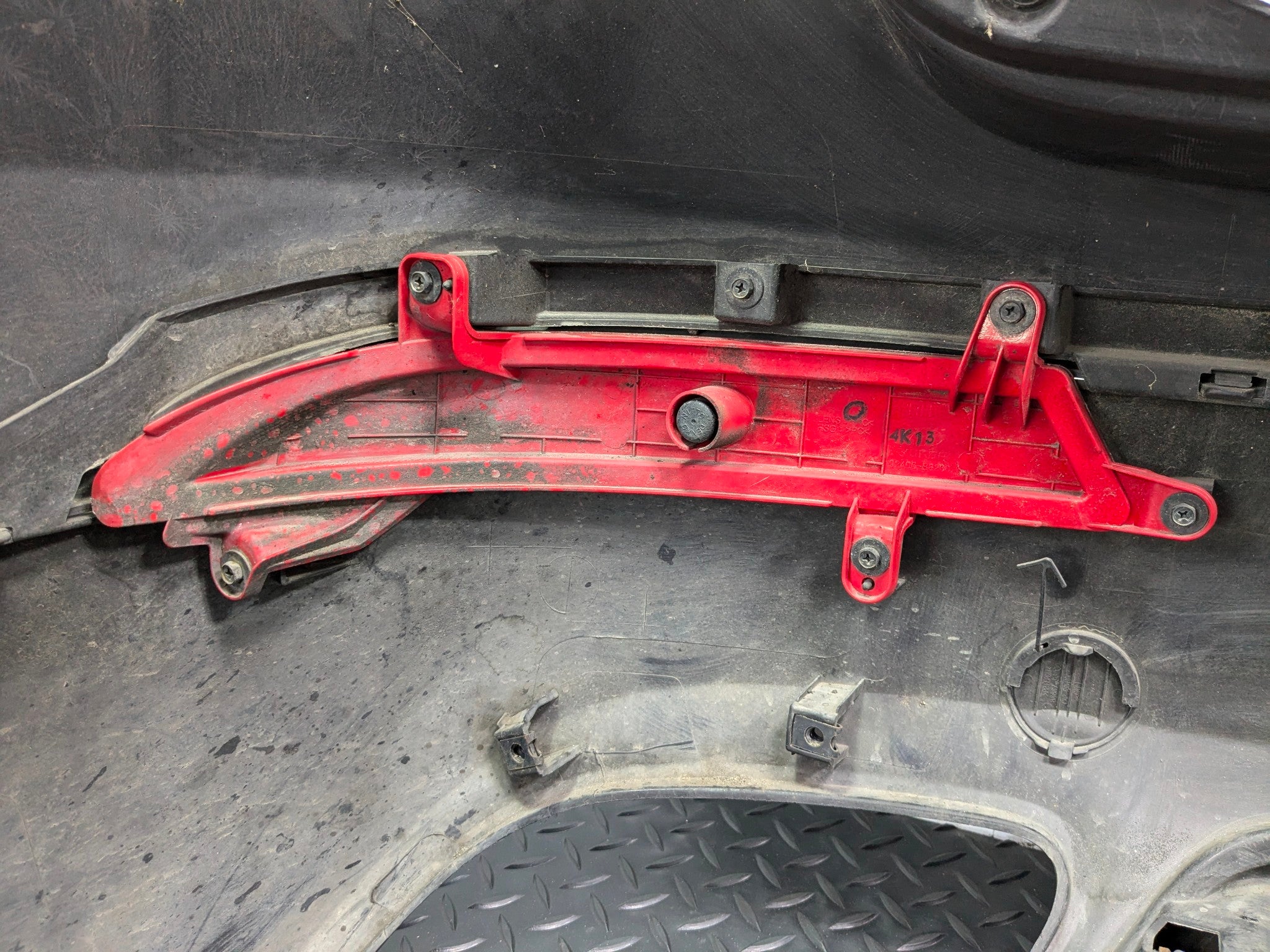 2013 - 2019 OEM HYUNDAI SANTA FE REAR BUMPER COVER PANEL ASSEMBLY