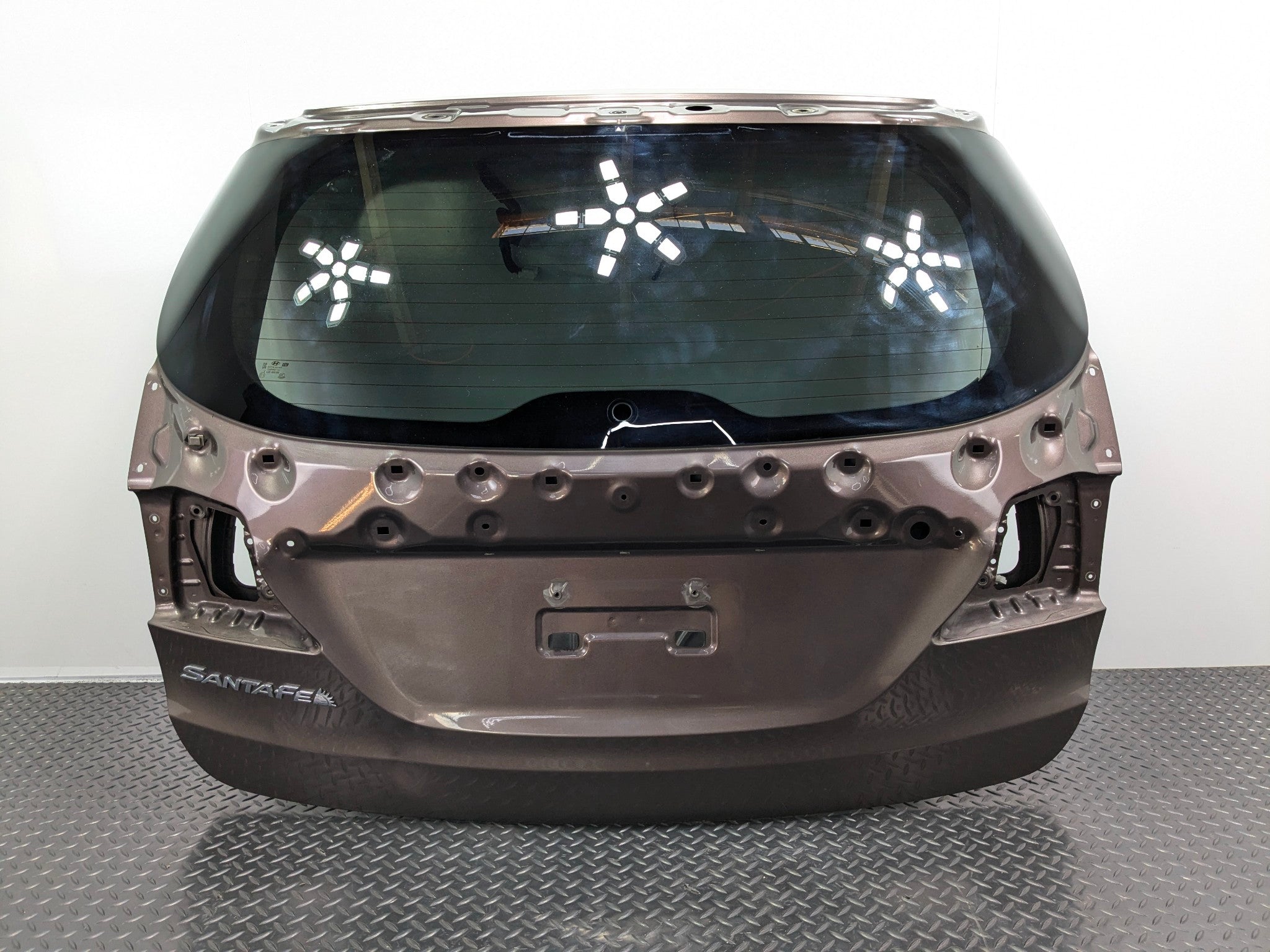 2013 - 2019 OEM HYUNDAI SANTA FE REAR TRUNK TAILGATE WITH PRIVACY TINT GLASS