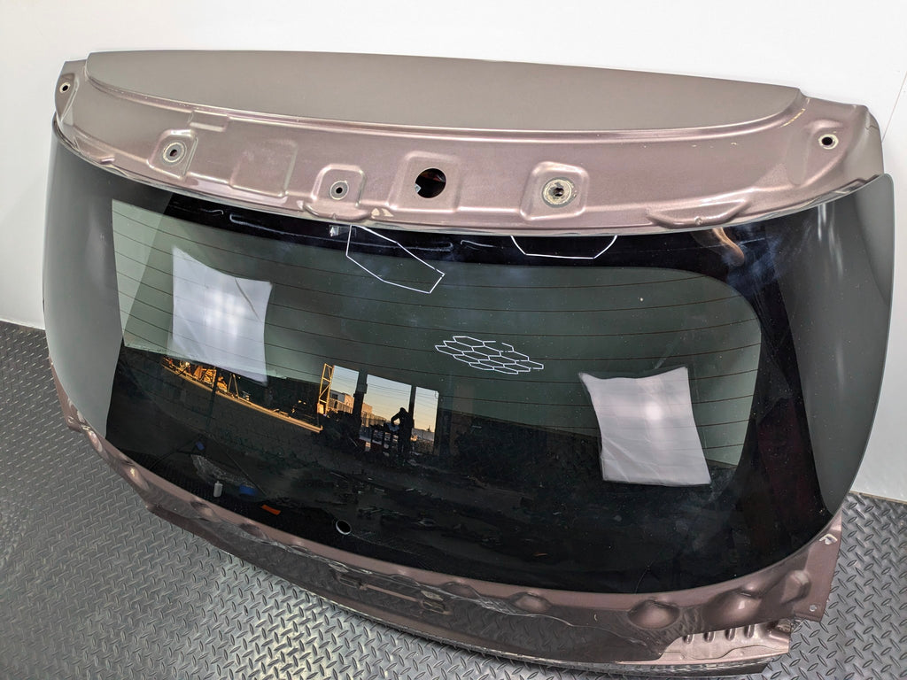 2013 - 2019 OEM HYUNDAI SANTA FE REAR TRUNK TAILGATE WITH PRIVACY TINT GLASS