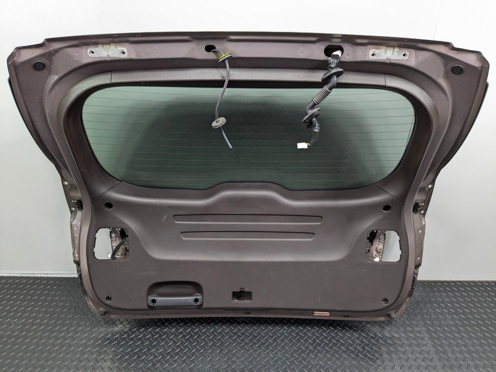 2013 - 2019 OEM HYUNDAI SANTA FE REAR TRUNK TAILGATE WITH PRIVACY TINT GLASS