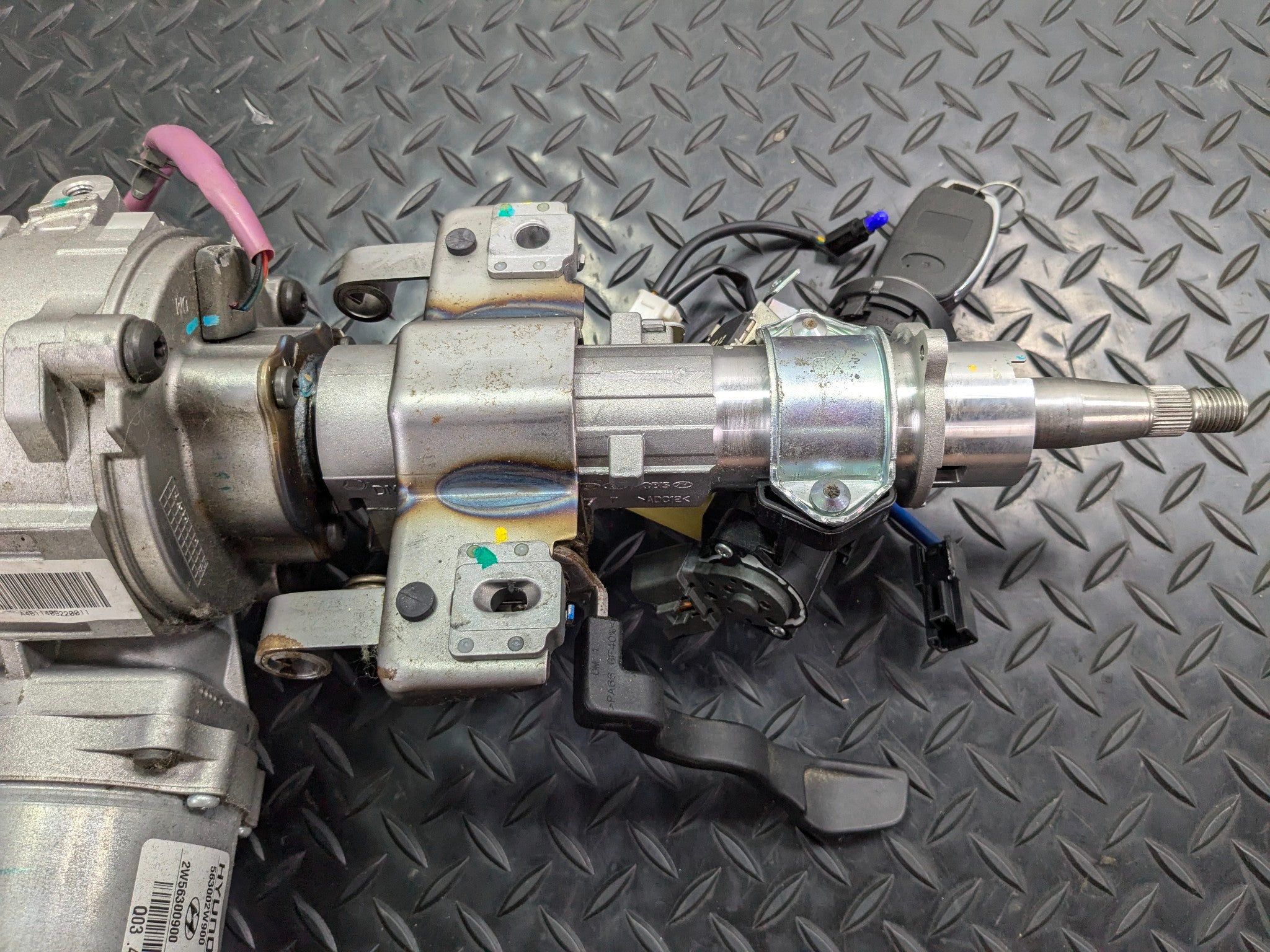 2013 - 2019 OEM HYUNDAI SANTA FE POWER ADJUSTMENT STEERING COLUMN ASSEMBLY
