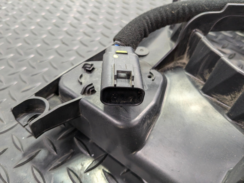 2013 - 2019 OEM HYUNDAI SANTA FE ENGINE MOTOR COOLING RADIATOR FAN ASSEMBLY