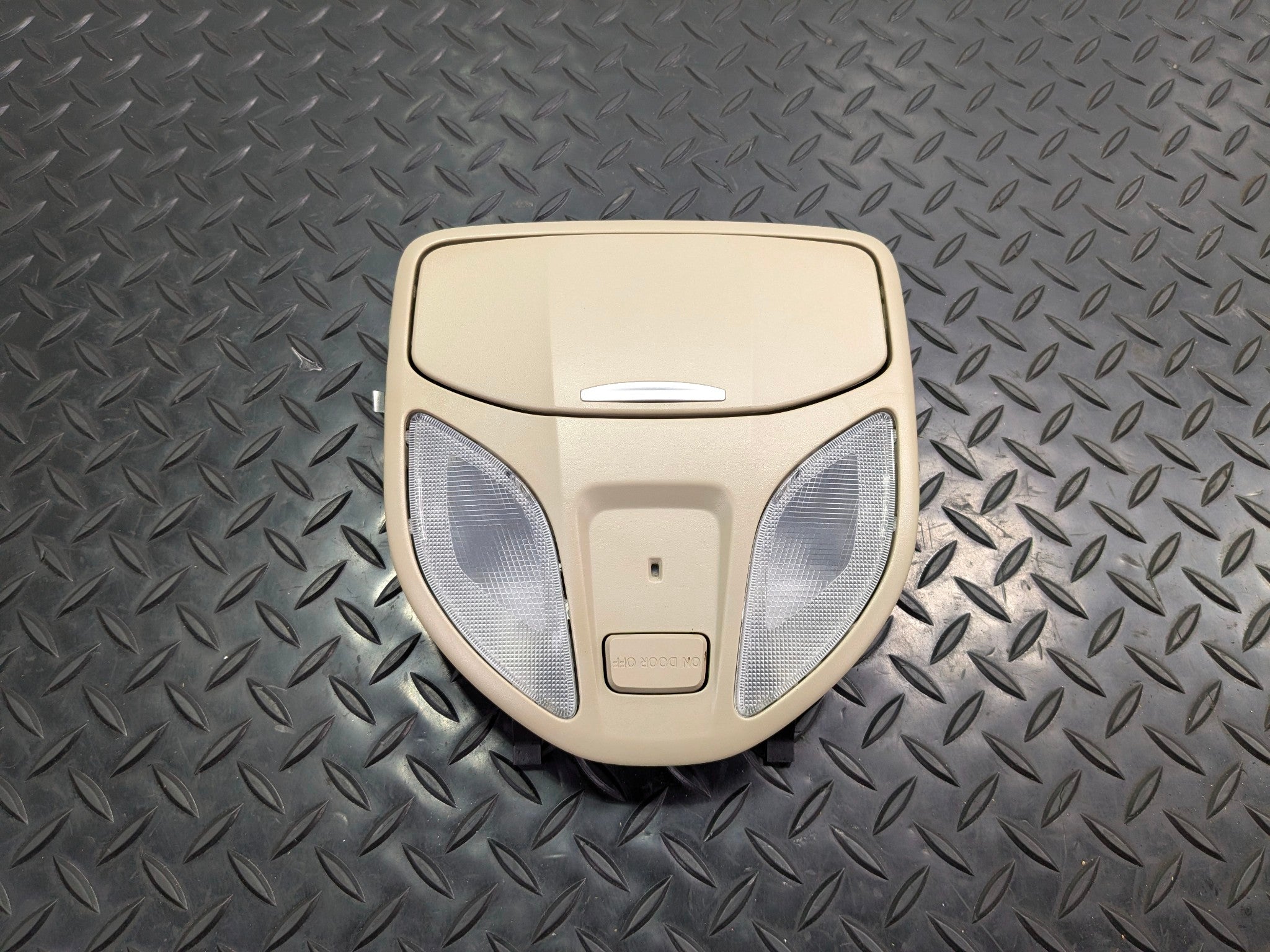 2013 - 2019 OEM HYUNDAI SANTA FE FRONT OVERHEAD ROOF CONSOLE MAP LIGHT