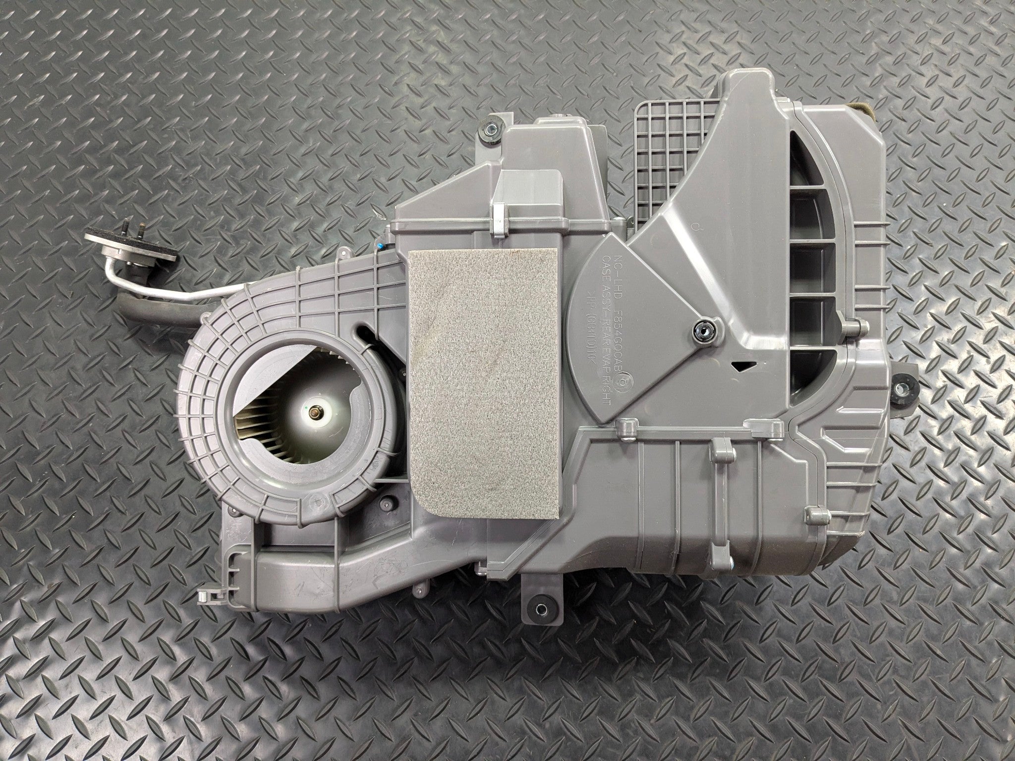 2013 - 2019 OEM HYUNDAI SANTA FE REAR HVAC AC CLIMATE HEATER BLOWER HOUSING BOX