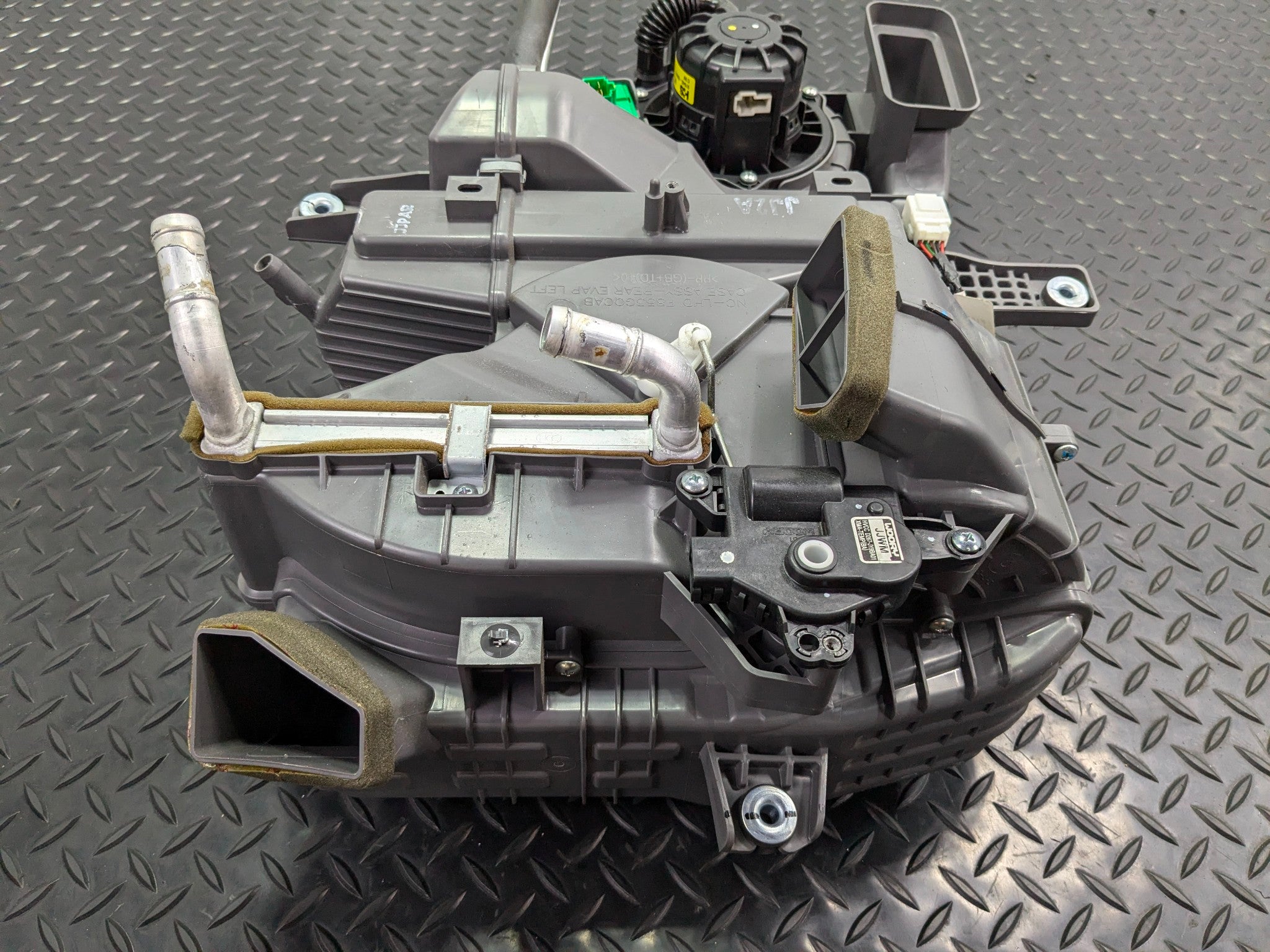 2013 - 2019 OEM HYUNDAI SANTA FE REAR HVAC AC CLIMATE HEATER BLOWER HOUSING BOX