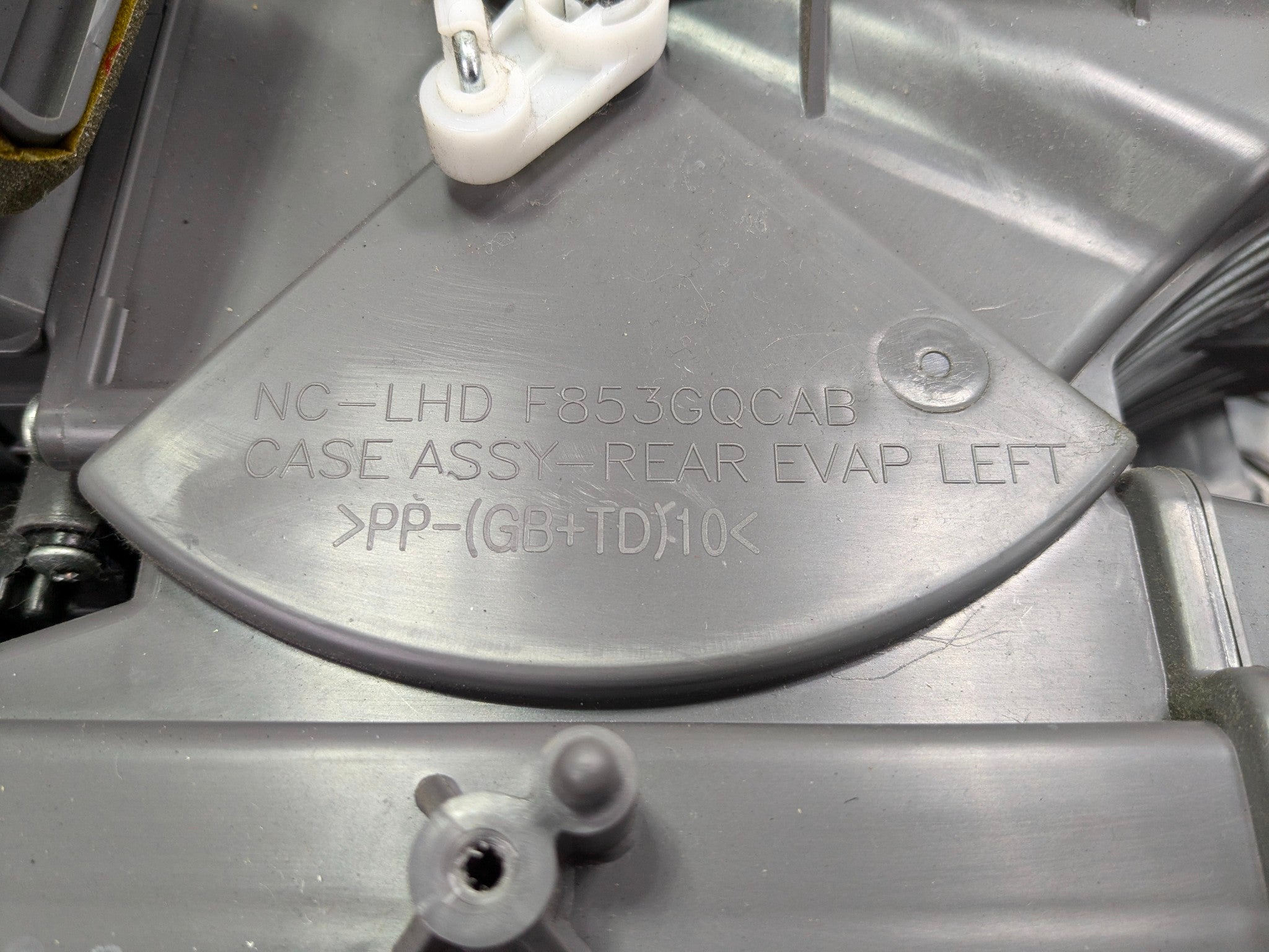 2013 - 2019 OEM HYUNDAI SANTA FE REAR HVAC AC CLIMATE HEATER BLOWER HOUSING BOX