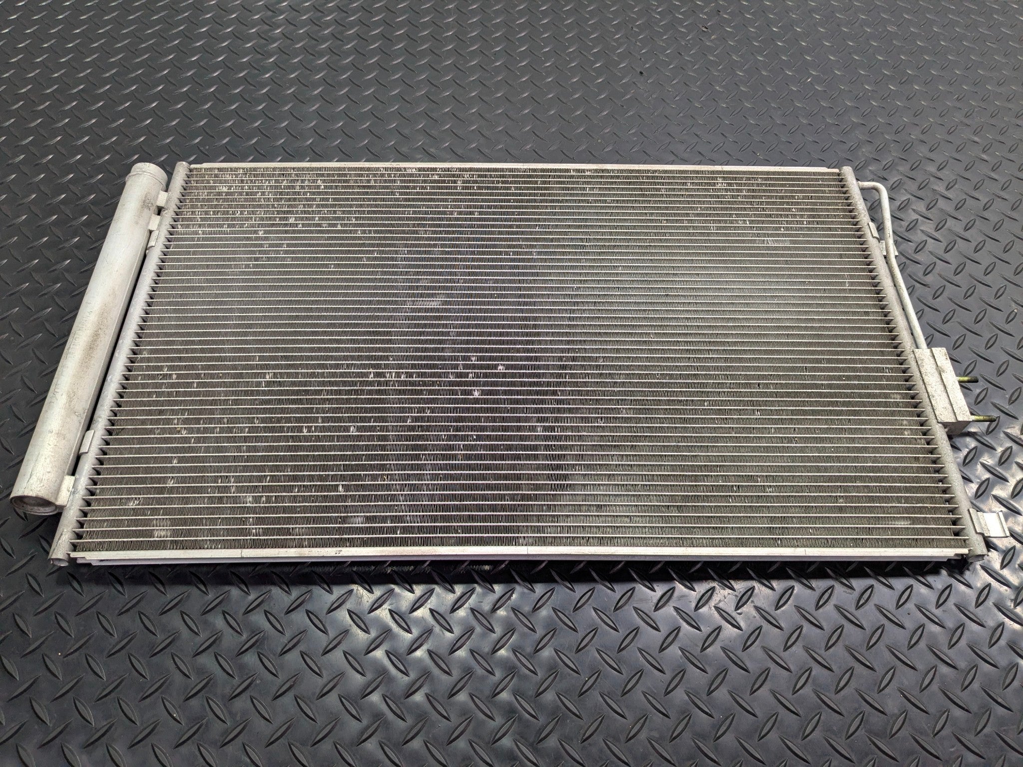 2013 - 2019 OEM HYUNDAI SANTA FE AC AIR CONDITIONING CONDENSER RADIATOR ASSEMBLY