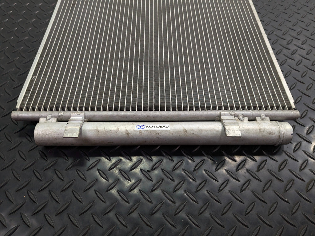 2013 - 2019 OEM HYUNDAI SANTA FE AC AIR CONDITIONING CONDENSER RADIATOR ASSEMBLY