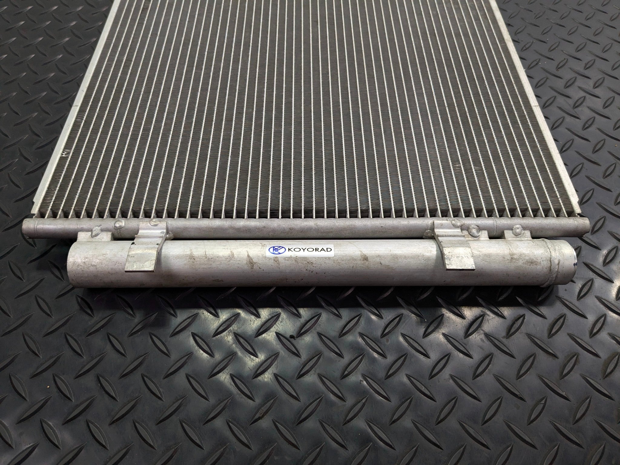 2013 - 2019 OEM HYUNDAI SANTA FE AC AIR CONDITIONING CONDENSER RADIATOR ASSEMBLY