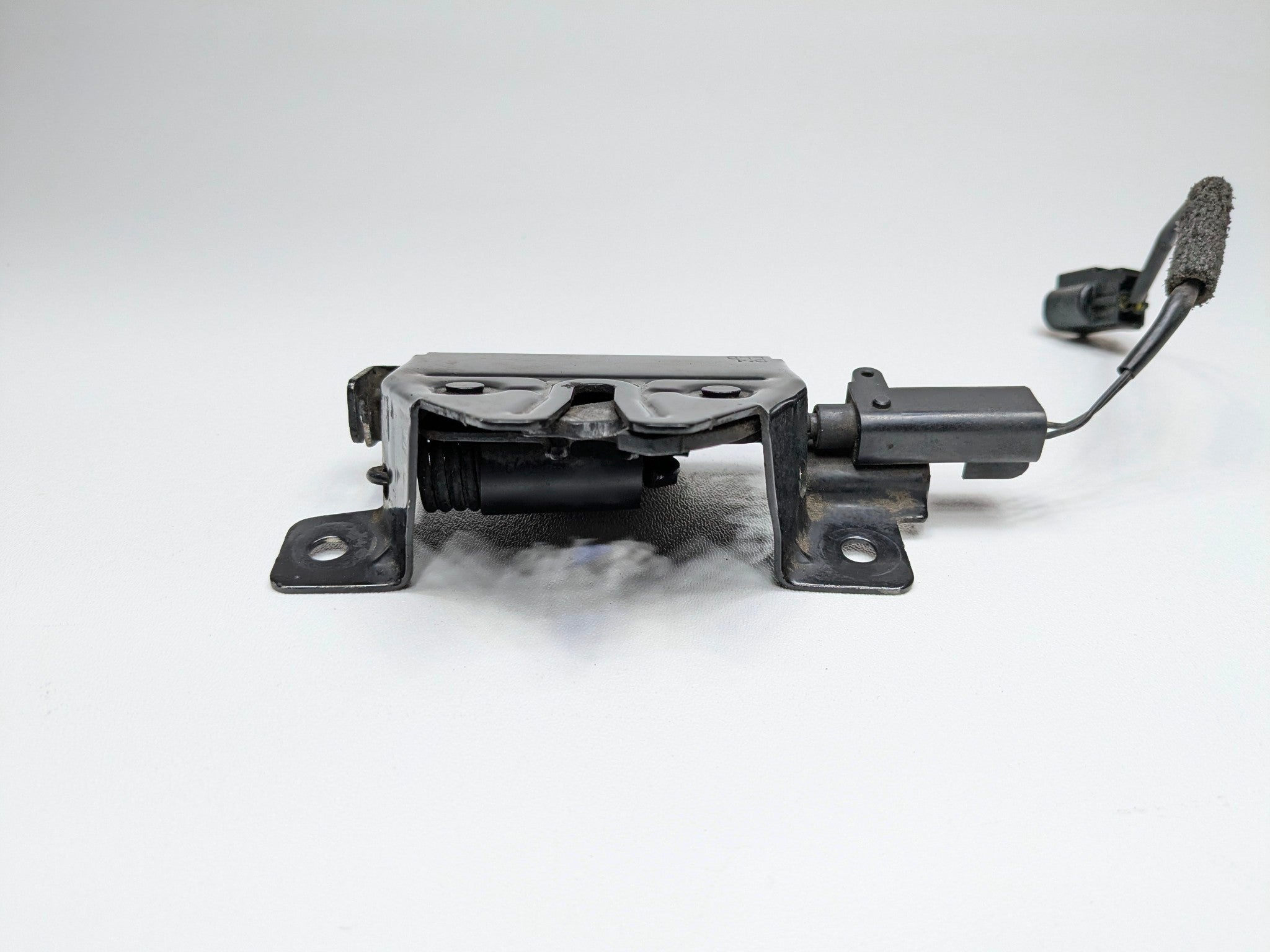 2013 - 2019 OEM HYUNDAI SANTA FE FRONT BONNET HOOD LATCH LOCK ACTUATOR