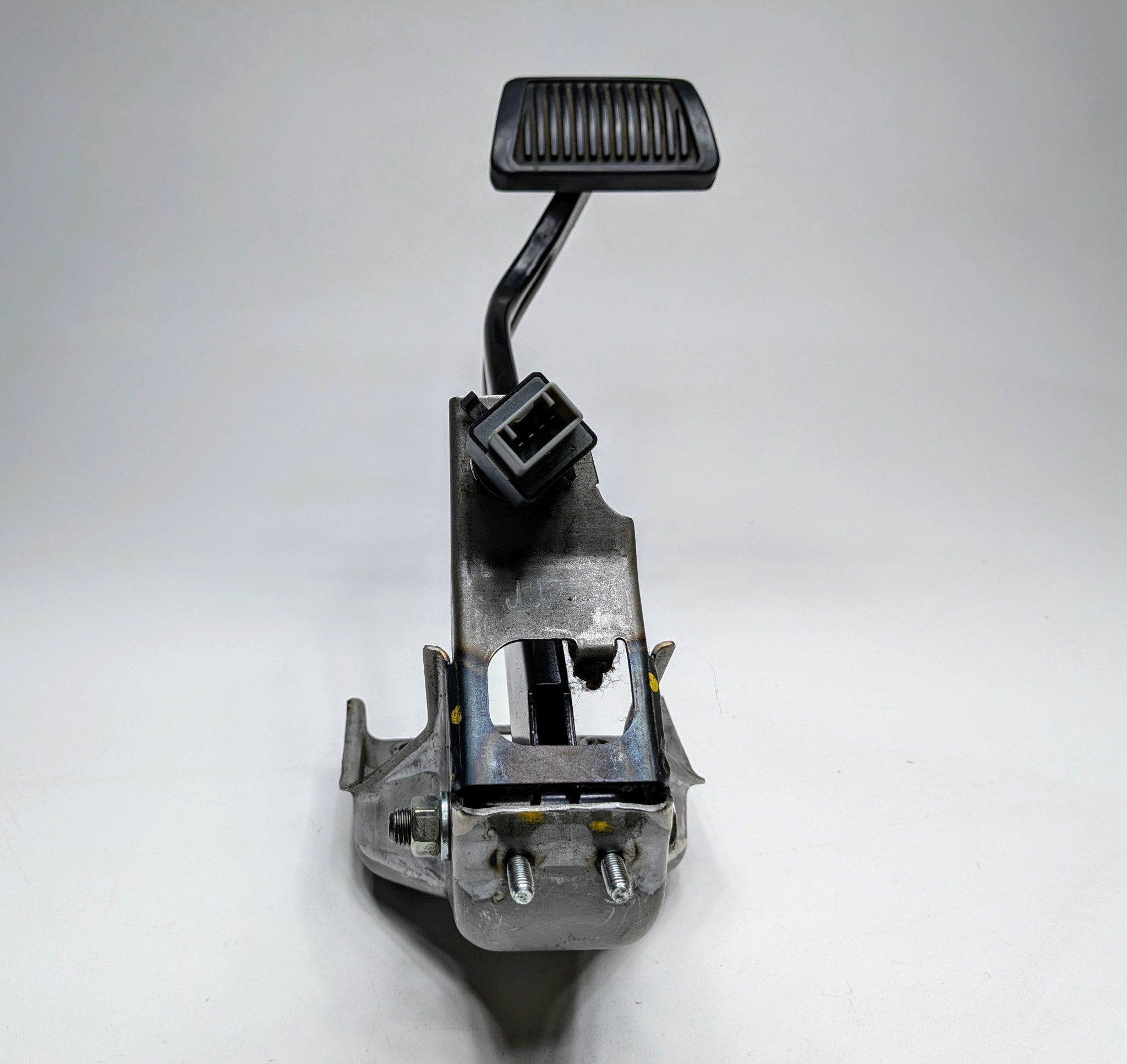 2013 - 2019 OEM HYUNDAI SANTA FE EMERGENCY PARKING BRAKE FOOT PEDAL ASSEMBLY