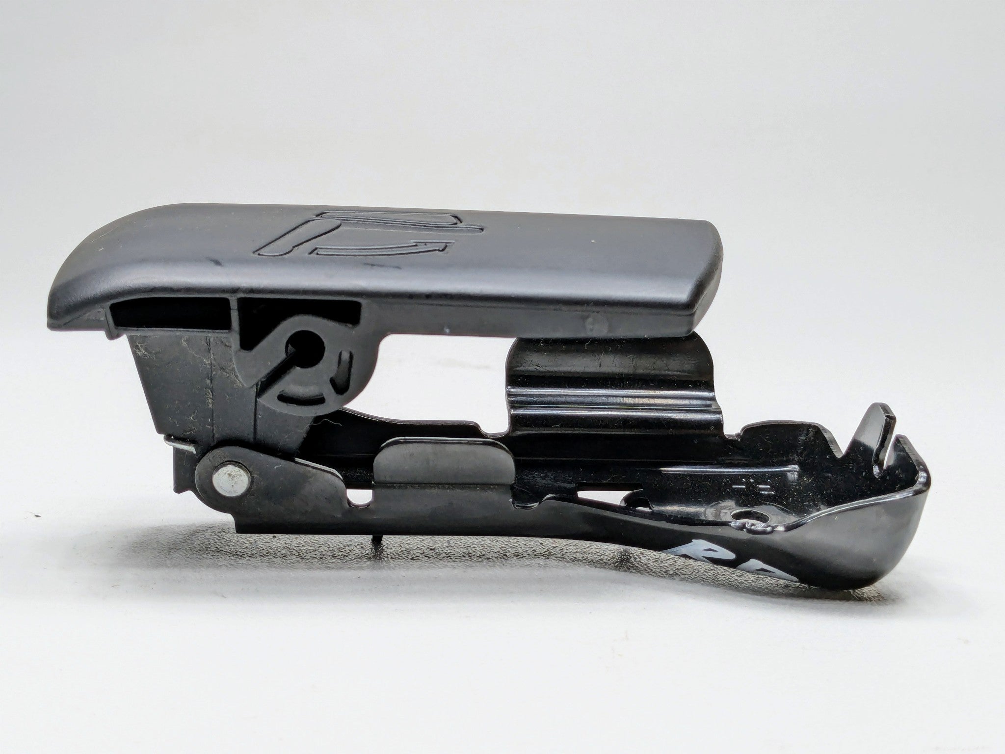 2013 - 2019 OEM HYUNDAI SANTA FE REAR RIGHT SEAT LATCH LOCK RELEASE HANDLE