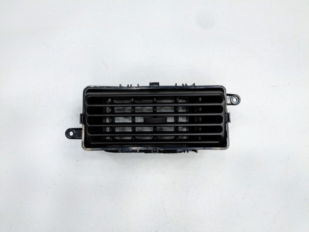 2013 - 2019 OEM HYUNDAI SANTA FE LEFT SIDE ULTIMATE HEATER VENT GRILLE