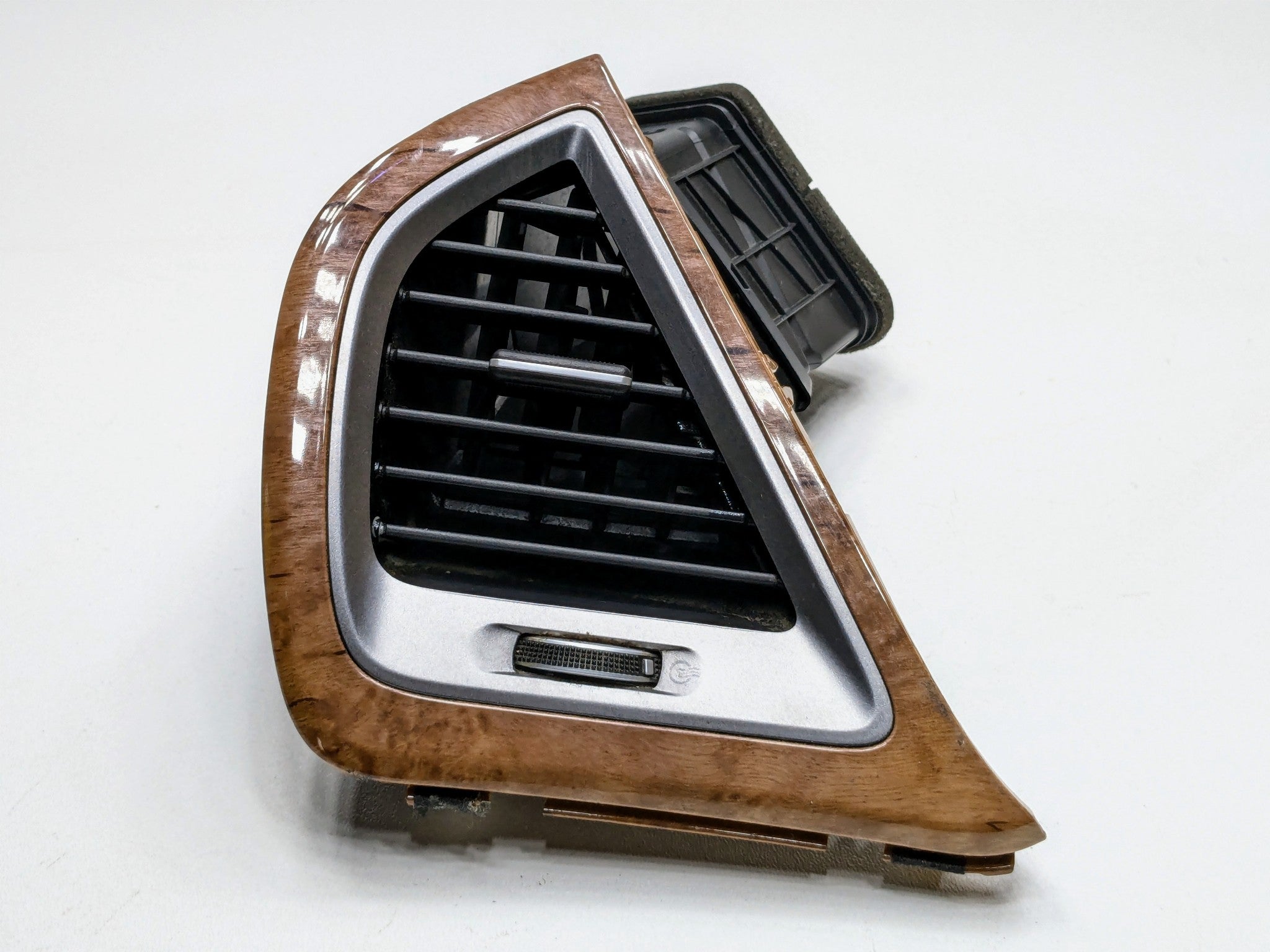 2013 - 2019 OEM HYUNDAI SANTA FE LEFT DRIVER SIDE DASH AC HEATER VENT