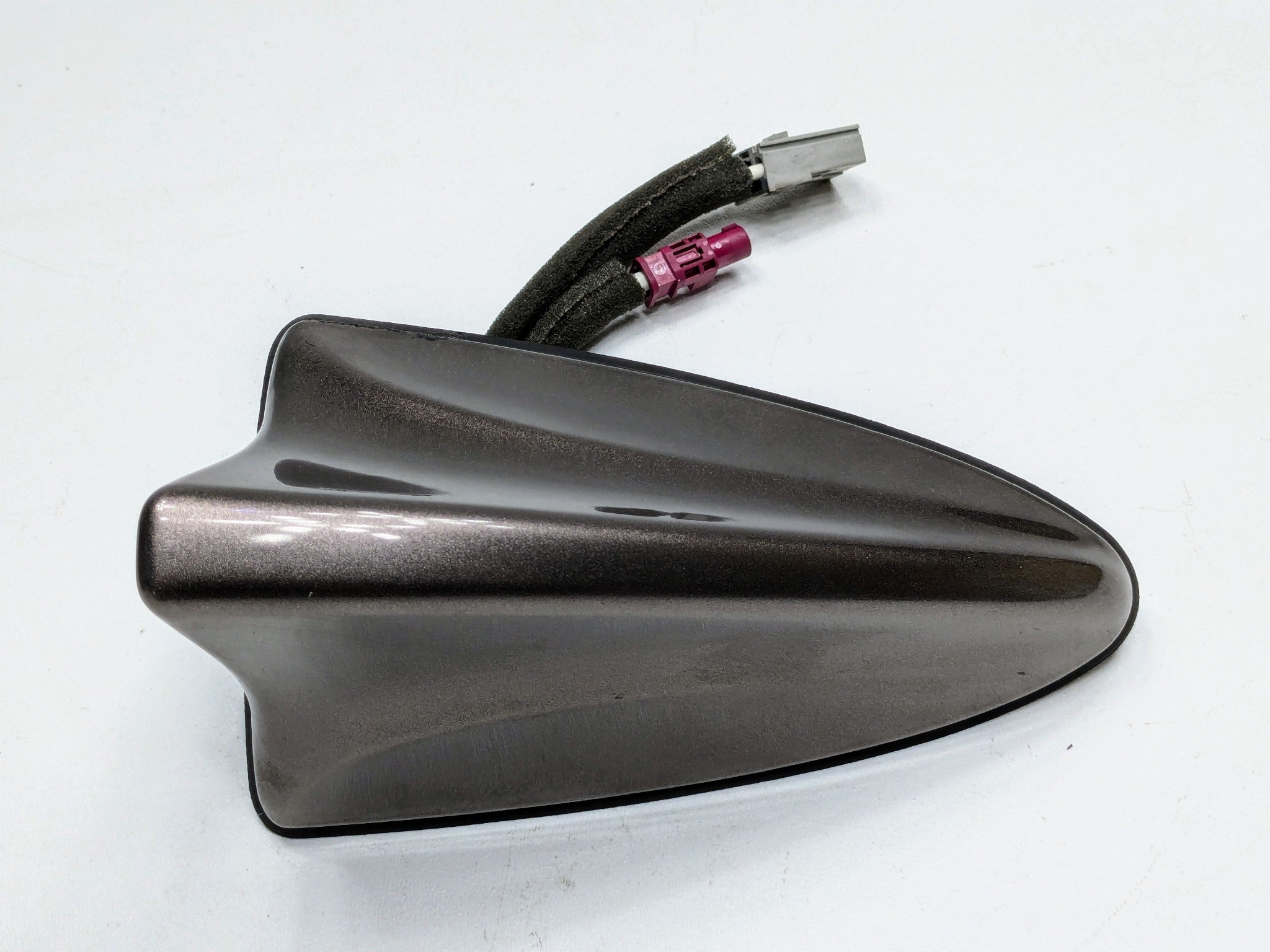 2013 - 2019 OEM HYUNDAI SANTA FE EXTERIOR TOP ROOF SHARK FIN ANTENNA