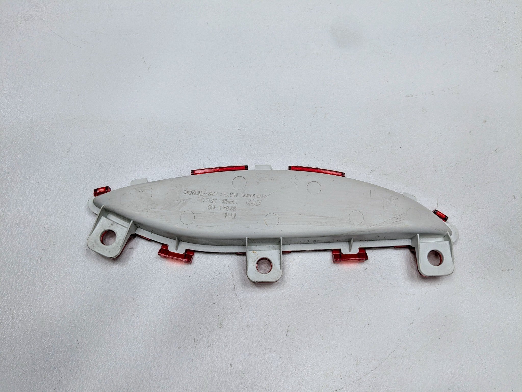 2013 - 2019 OEM HYUNDAI SANTA FE FRONT RIGHT PASSENGER SIDE DOOR PANEL REFLECTOR