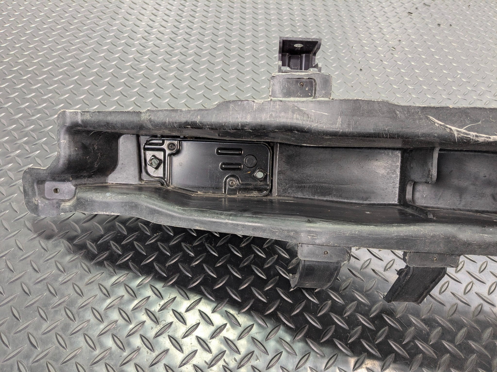 2013 - 2019 OEM HYUNDAI SANTA FE REAR BUMPER REINFORCEMENT IMPACT BAR