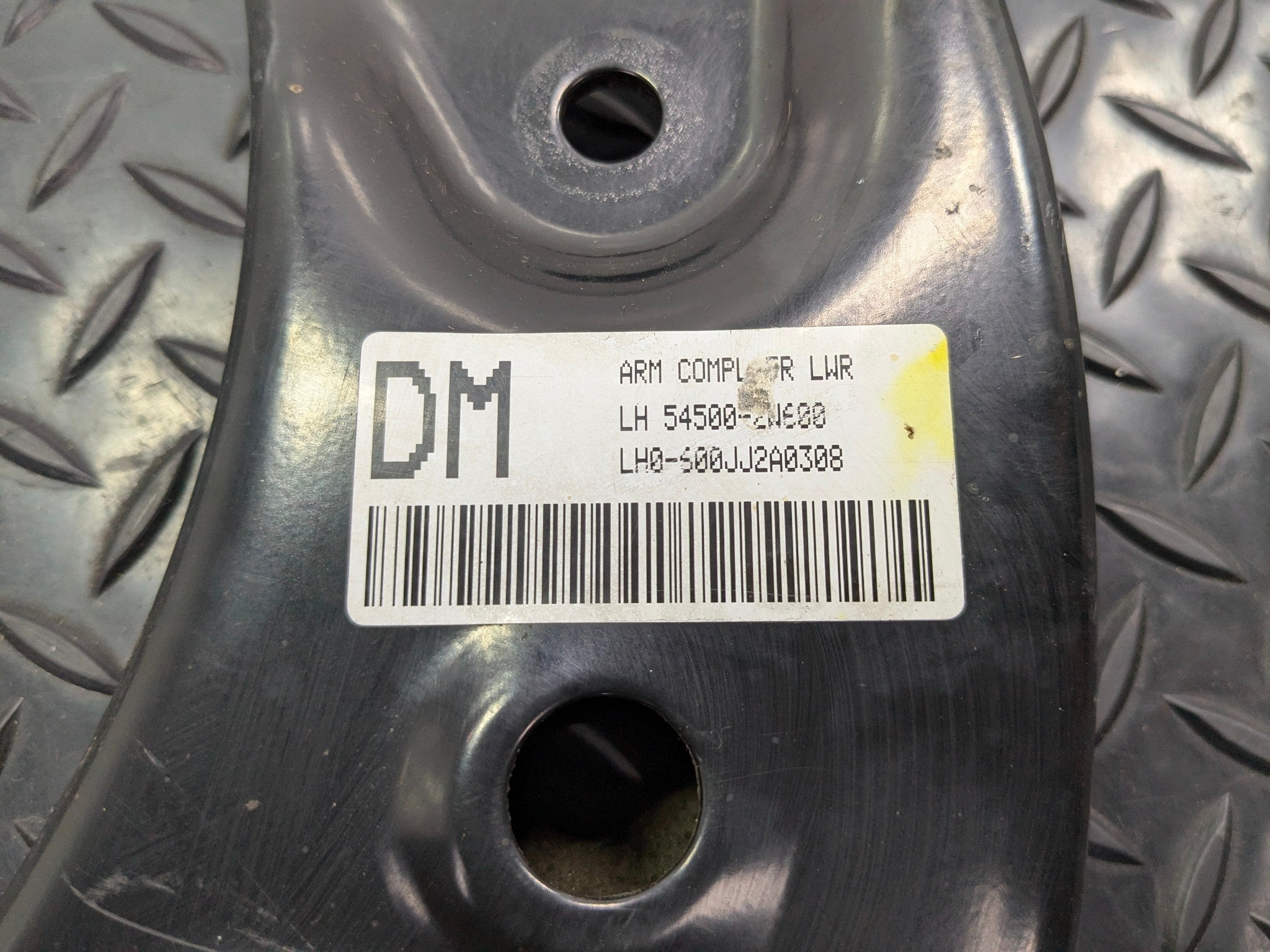 2013 - 2019 OEM HYUNDAI SANTA FE FRONT LEFT SIDE LOWER CONTROL ARM