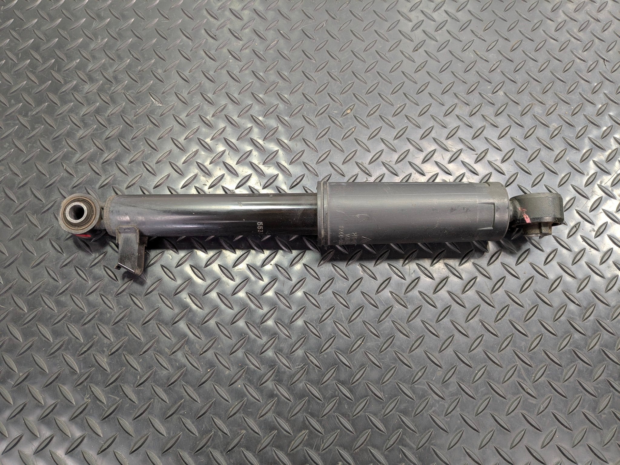 2013 - 2019 OEM HYUNDAI SANTA FE REAR RIGHT PASSENGER SIDE SHOCK STRUT ABSORBER