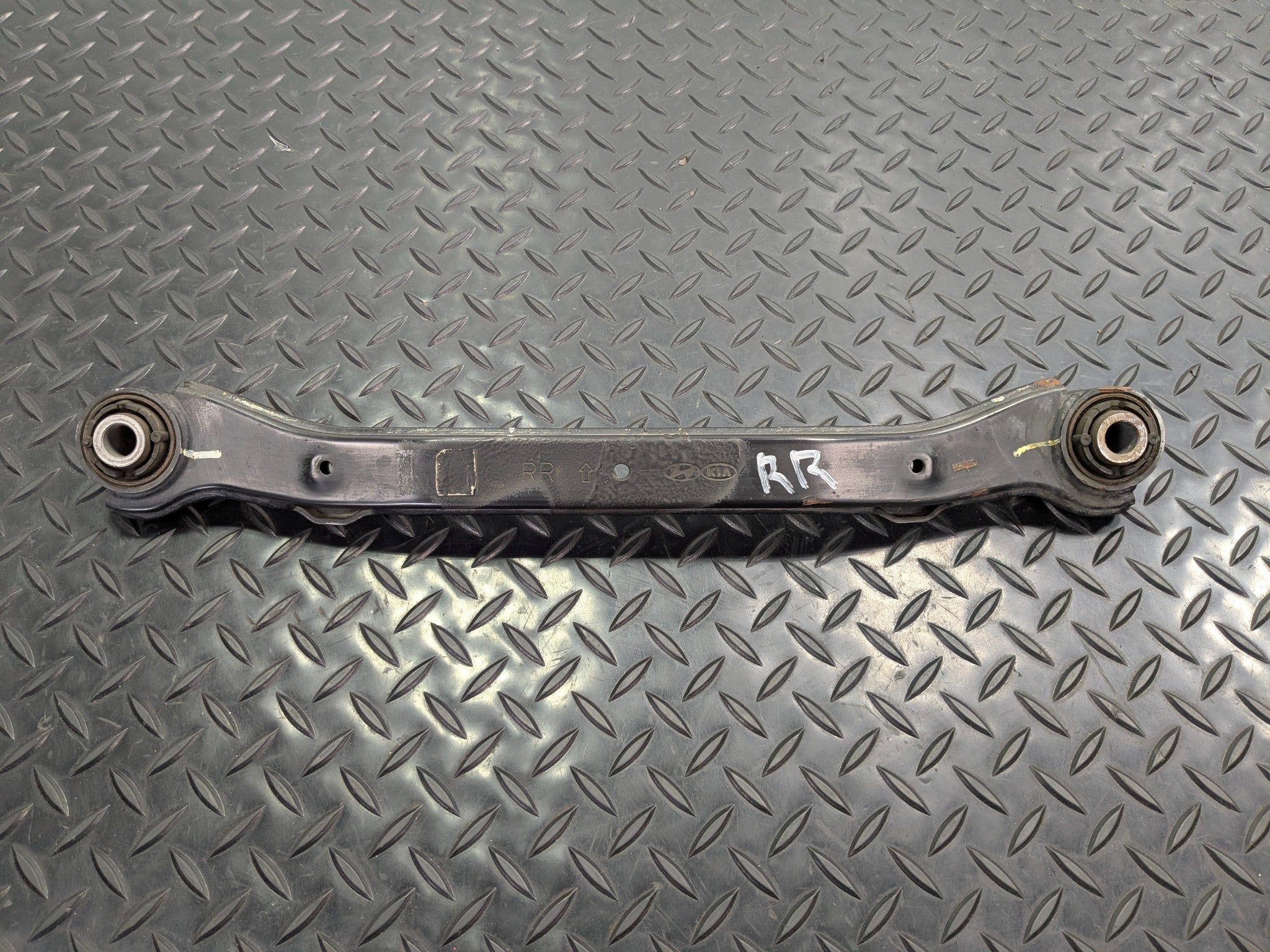 2013 - 2019 OEM HYUNDAI SANTA FE REAR RIGHT UPPER CONTROL ARM FWD 3.3L