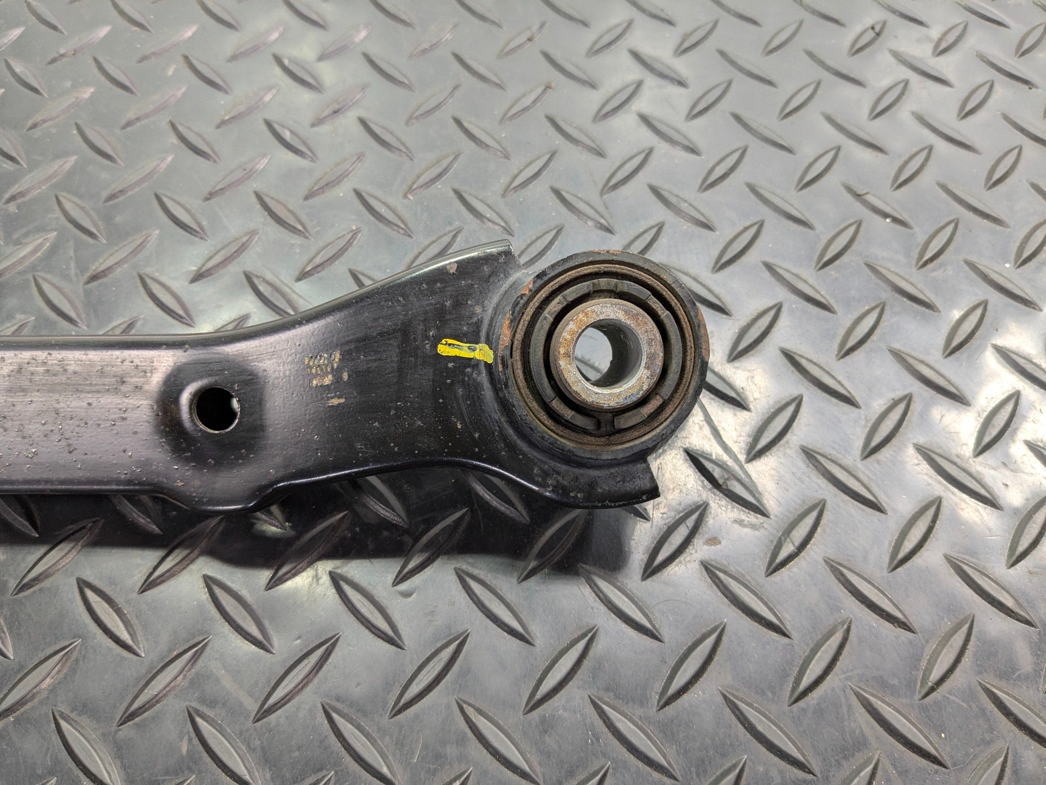 2013 - 2019 OEM HYUNDAI SANTA FE REAR LEFT UPPER CONTROL ARM FWD 3.3L