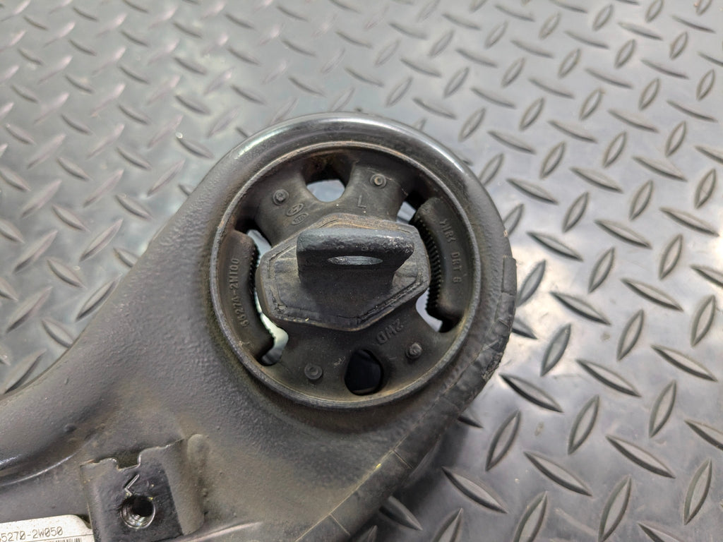 2013 - 2019 OEM HYUNDAI SANTA FE REAR LEFT SIDE LOWER CONTROL TRAILING ARM