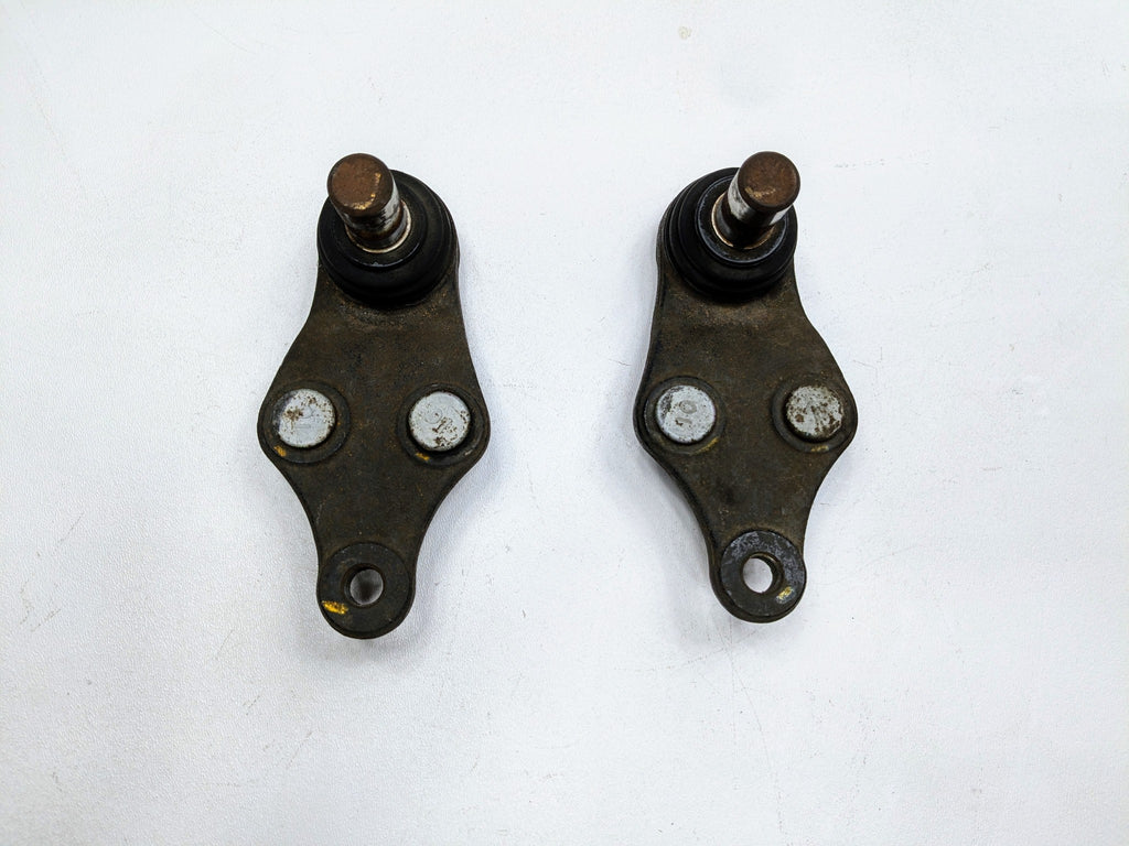 2013 - 2019 OEM HYUNDAI SANTA FE FRONT LOWER SUSPENSION BALL JOINT ASSEMBLY