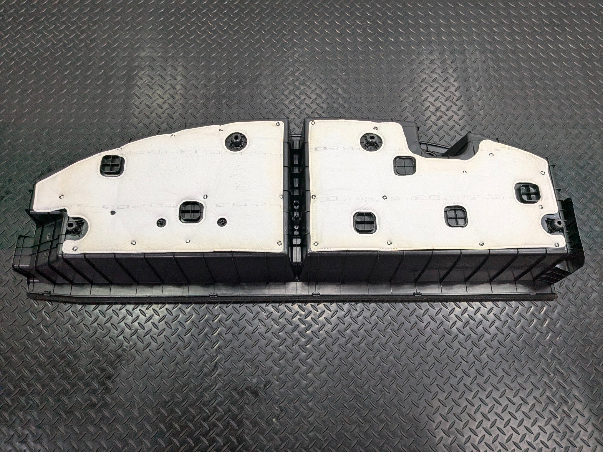 2013 - 2019 OEM HYUNDAI SANTA FE REAR TRUNK CARGO FLOOR COMPARTMENT STORAGE BOX
