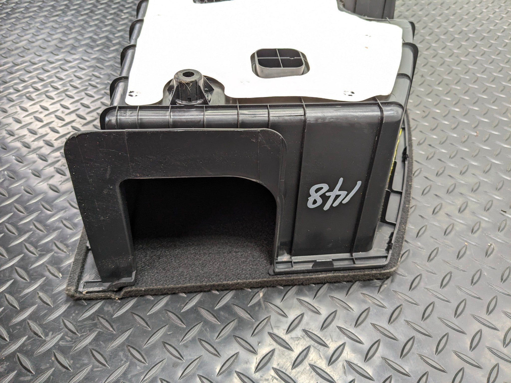 2013 - 2019 OEM HYUNDAI SANTA FE REAR TRUNK CARGO FLOOR COMPARTMENT STORAGE BOX