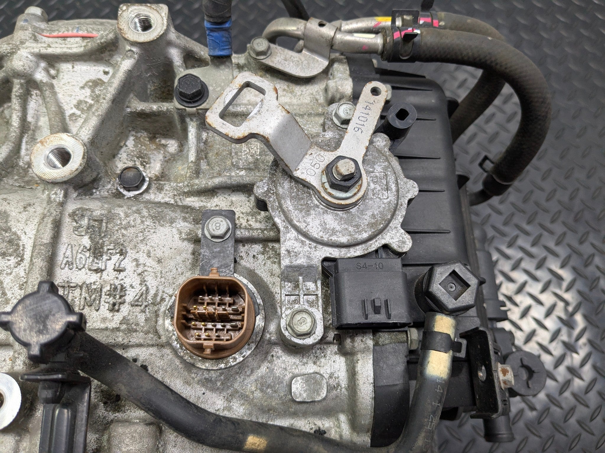 2013 - 2019 OEM HYUNDAI SANTA FE AUTOMATIC TRANSMISSION GEARBOX ASSEMBLY
