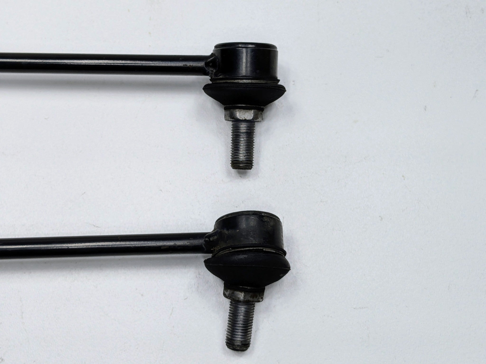 2013 - 2019 OEM HYUNDAI SANTA FE FRONT STABILIZER SWAY BAR END LINK PAIR