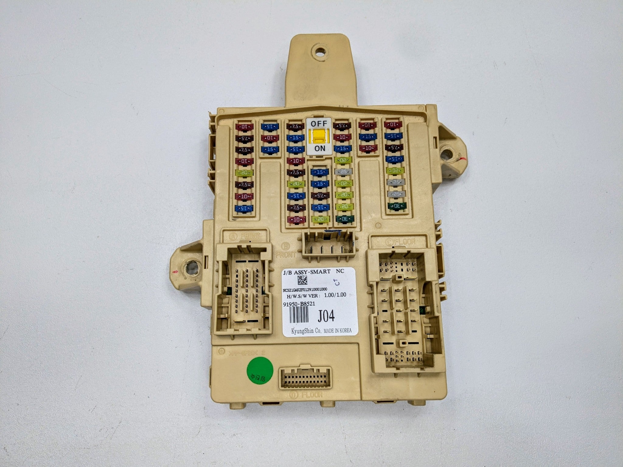 2013 - 2019 OEM HYUNDAI SANTA FE DASH CABIN FUSE JUNCTION BOX RELAY BLOCK