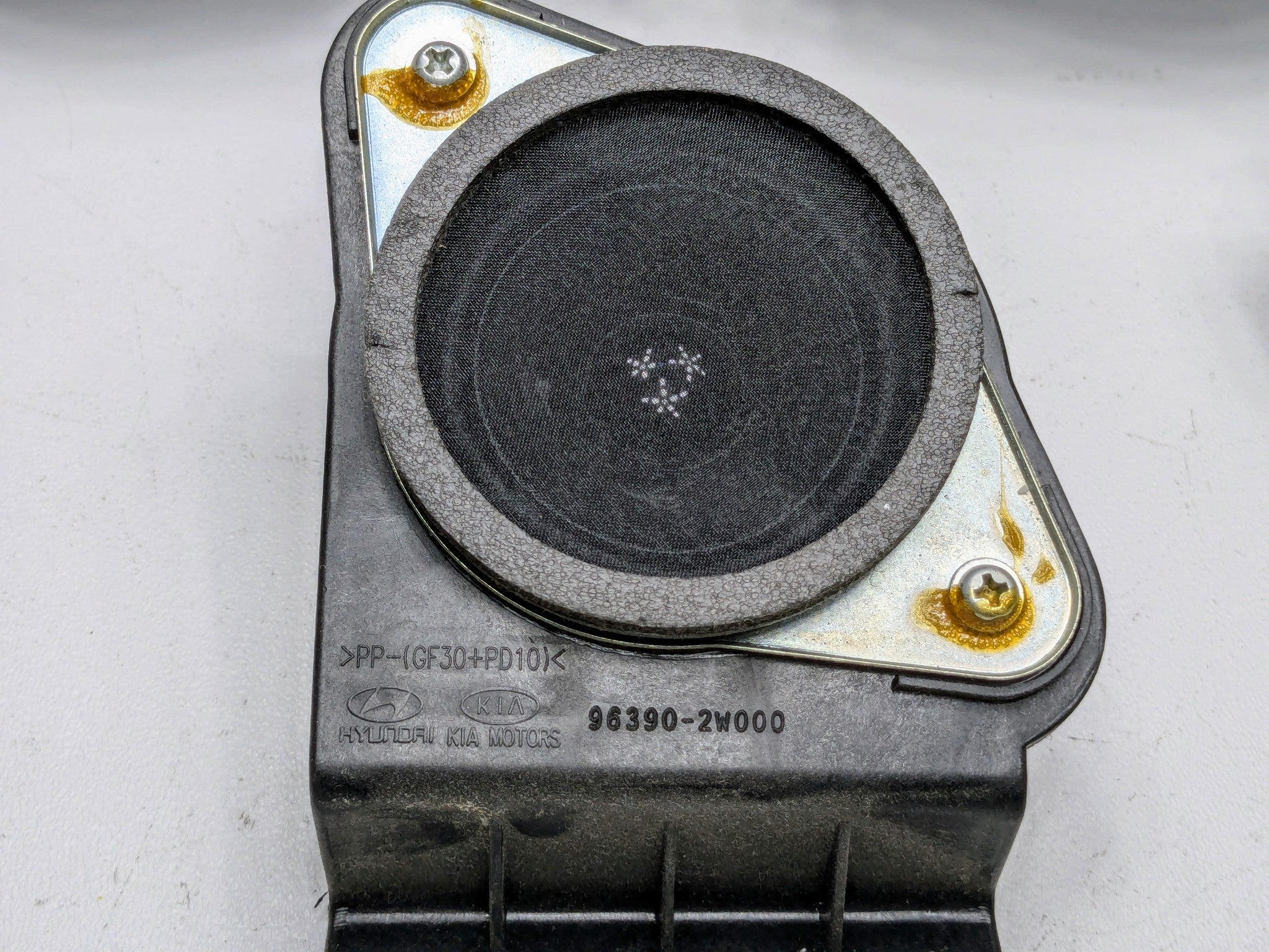 2013 - 2019 OEM HYUNDAI SANTA FE FRONT AND REAR SOUND SYSTEM SPEAKER SET OF 7