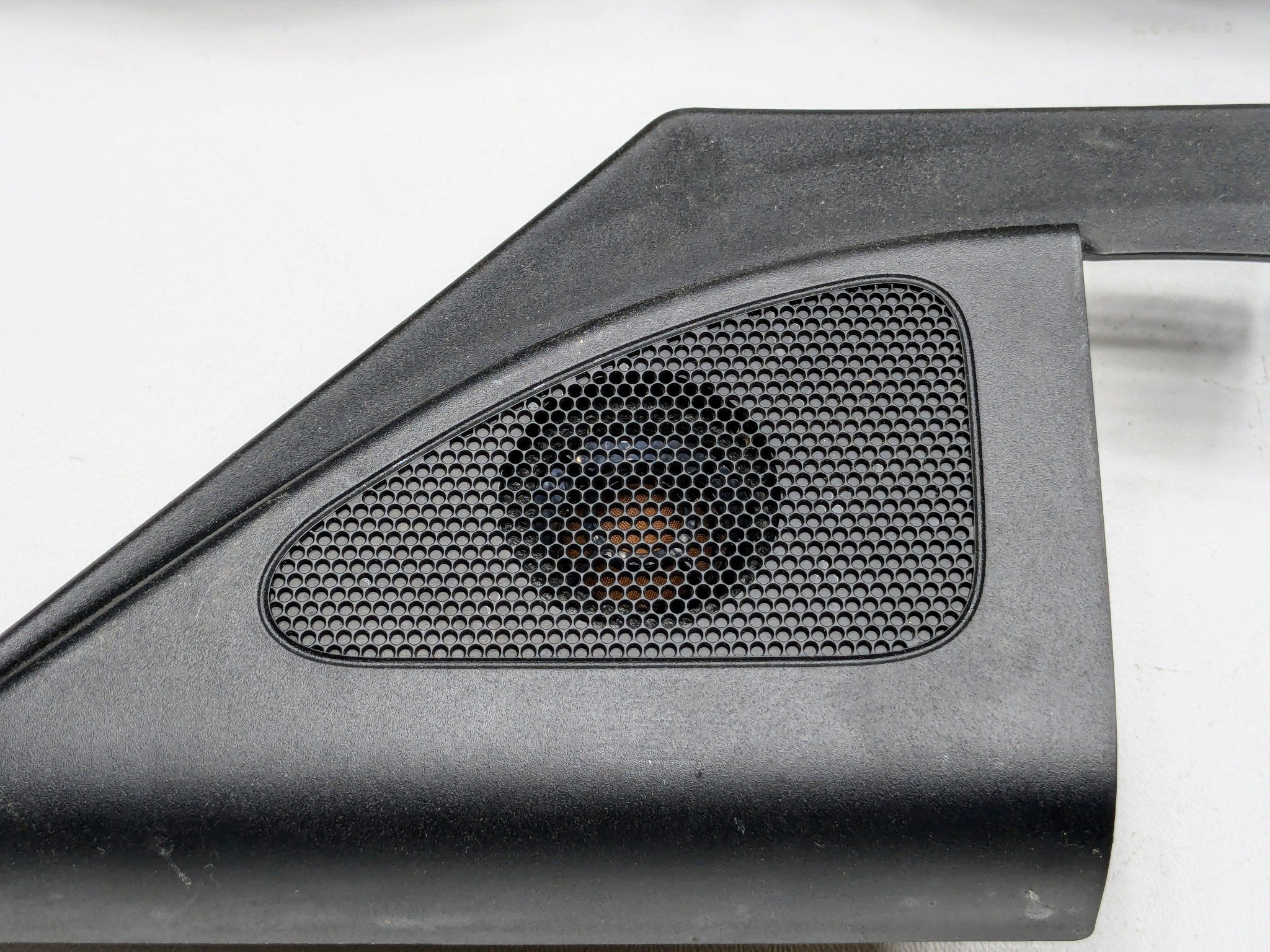 2013 - 2019 OEM HYUNDAI SANTA FE FRONT AND REAR SOUND SYSTEM SPEAKER SET OF 7