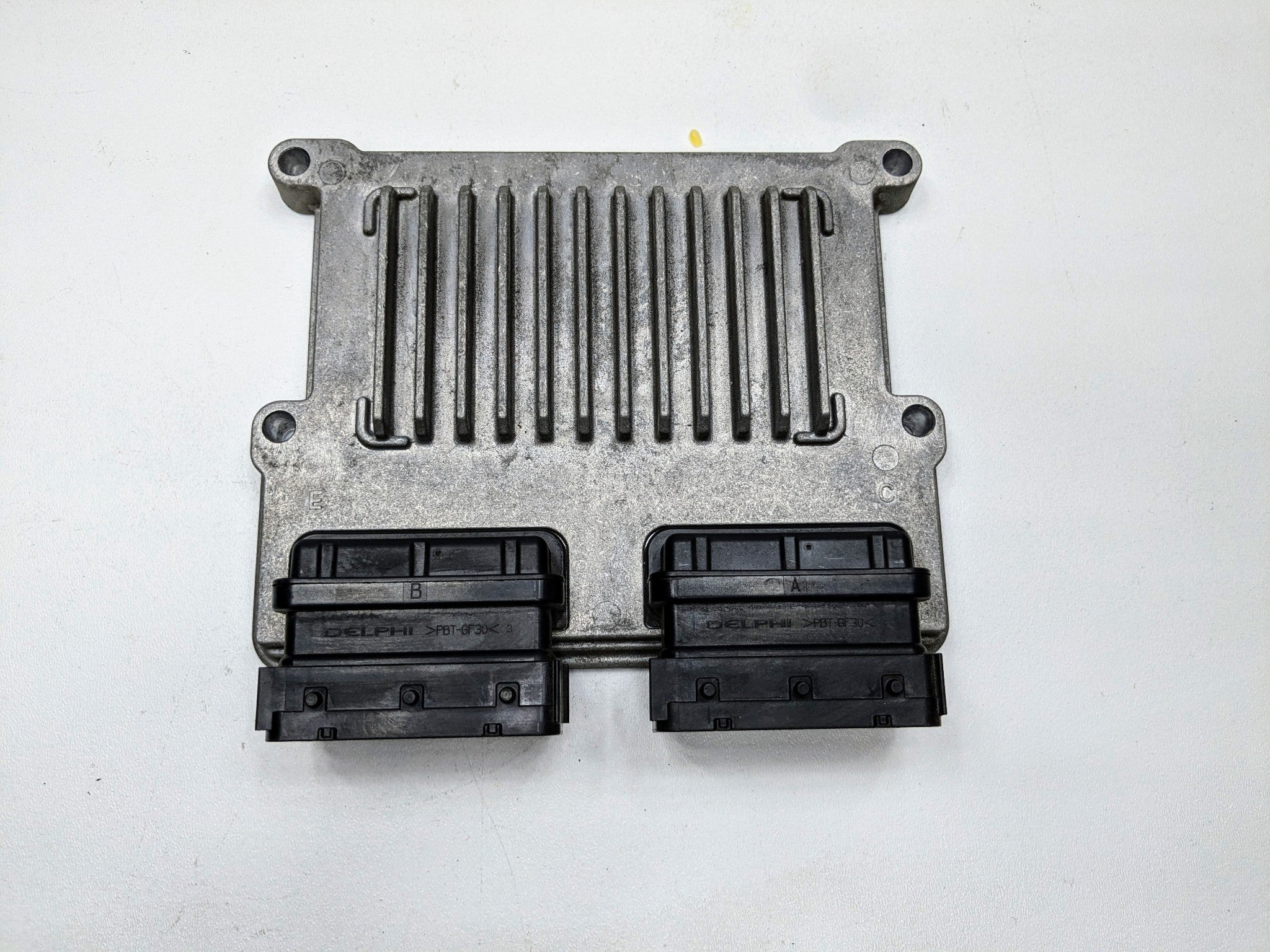 2013 - 2019 OEM HYUNDAI SANTA FE ECU ENGINE COMPUTER CONTROL MODULE UNIT