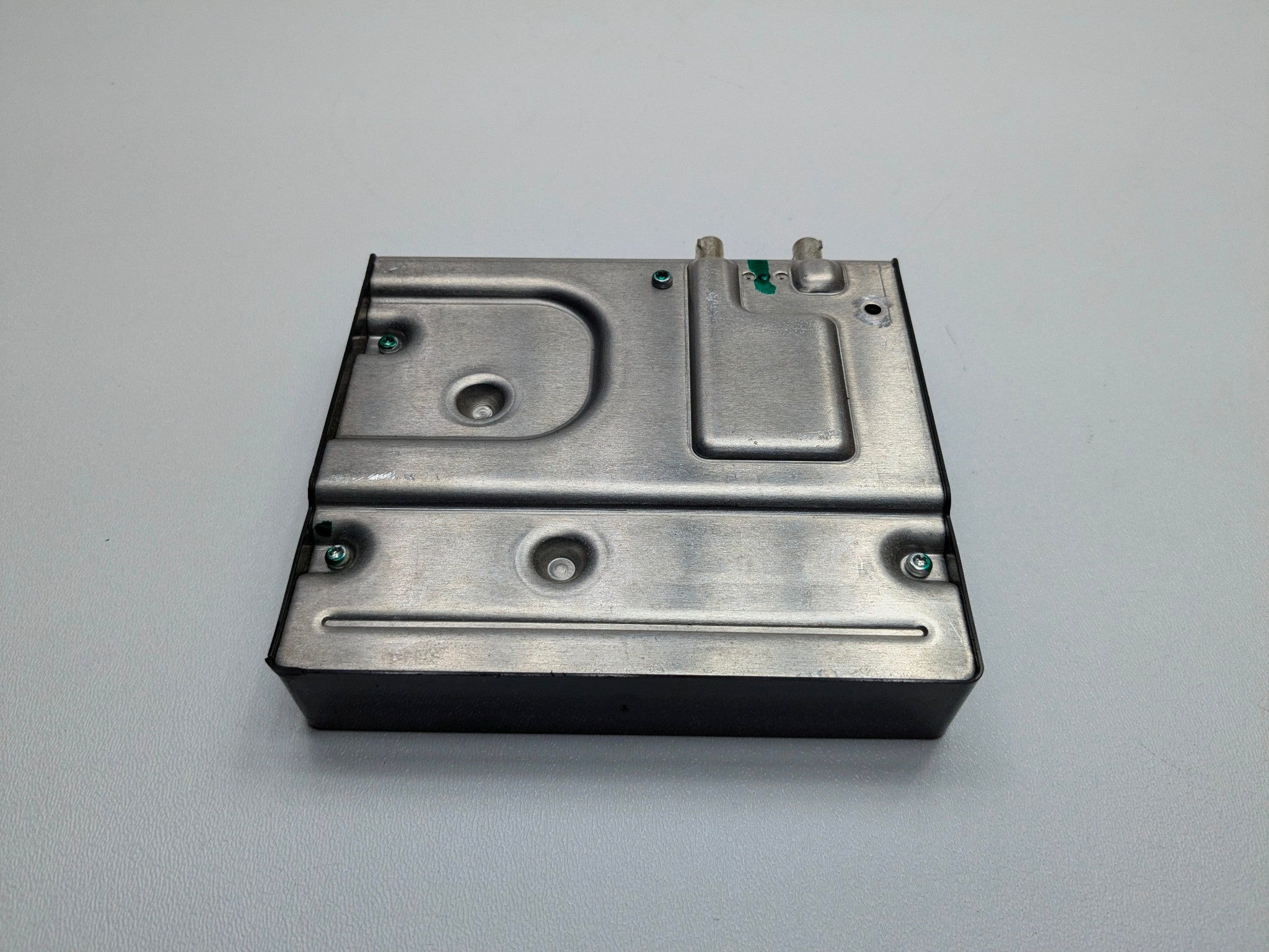 2013 - 2019 OEM HYUNDAI SANTA FE COMMUNICATION TELEMATIC CONTROL MODULE
