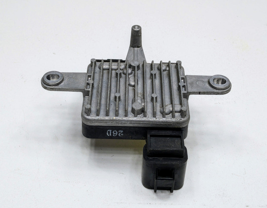 2013 - 2019 OEM HYUNDAI SANTA FE COOLING FAN CONTROLLER MODULE