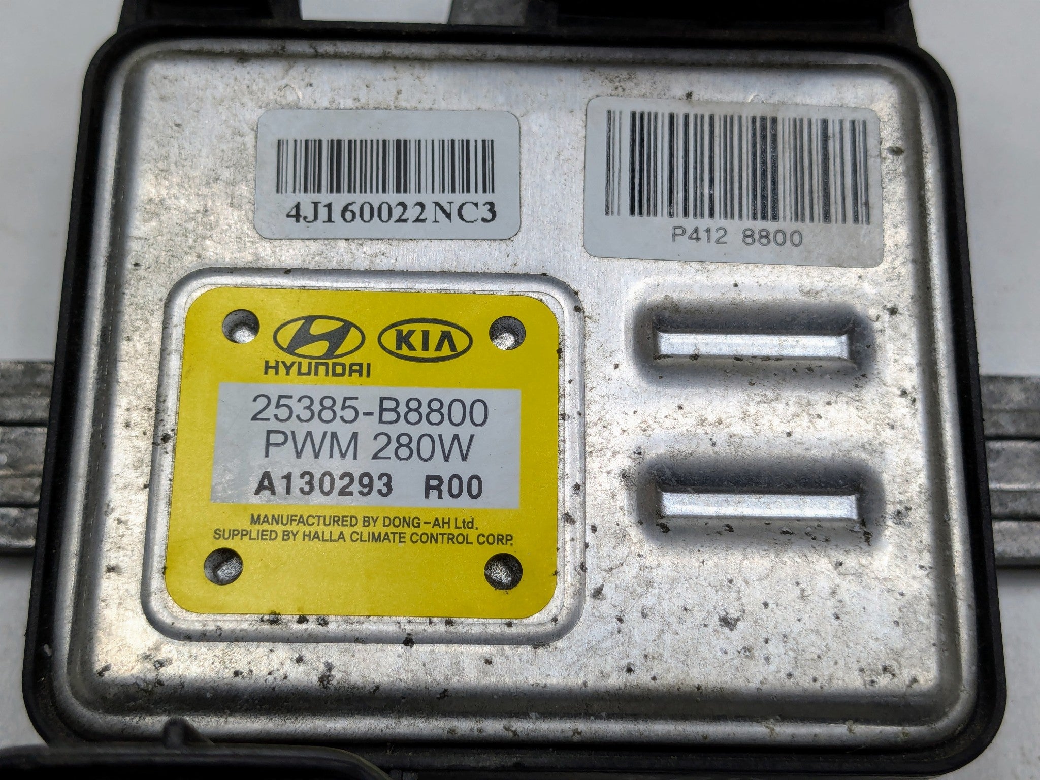 2013 - 2019 OEM HYUNDAI SANTA FE COOLING FAN CONTROLLER MODULE