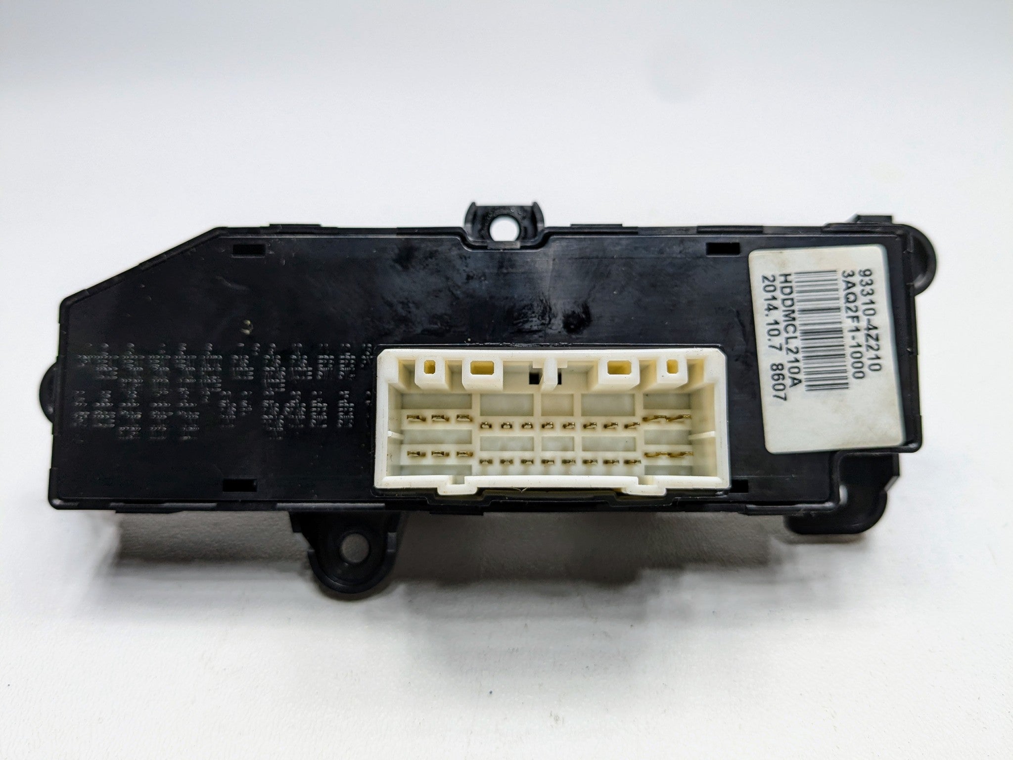 2013 - 2019 OEM HYUNDAI SANTA FE FRONT LEFT DRIVER SIDE SEAT HEAT HEATED SWITCH