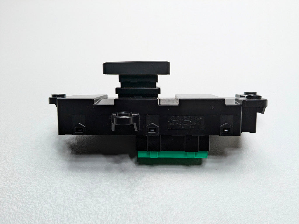 2013 - 2019 OEM HYUNDAI SANTA FE FRONT RIGHT SIDE SEAT HEAT HEATED SWITCH
