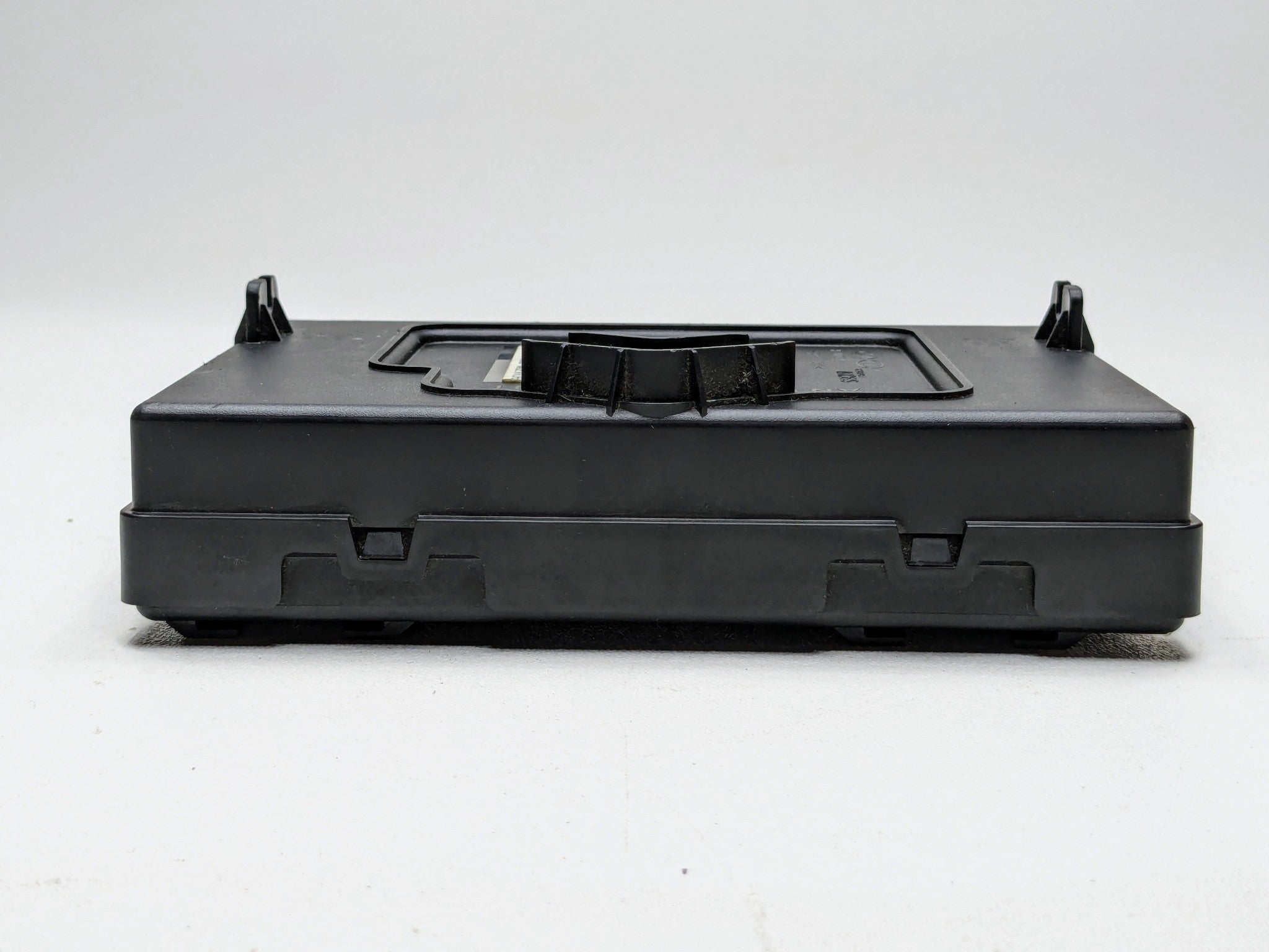 2013 - 2019 OEM HYUNDAI SANTA FE BCM BODY CONTROL MODULE COMPUTER