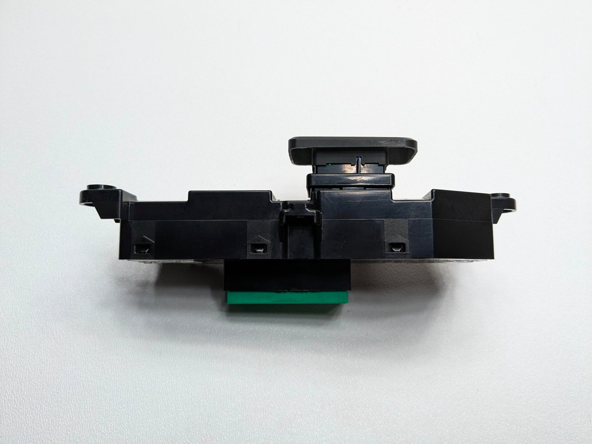 2013 - 2019 OEM HYUNDAI SANTA FE FRONT RIGHT SIDE SEAT HEAT HEATED SWITCH