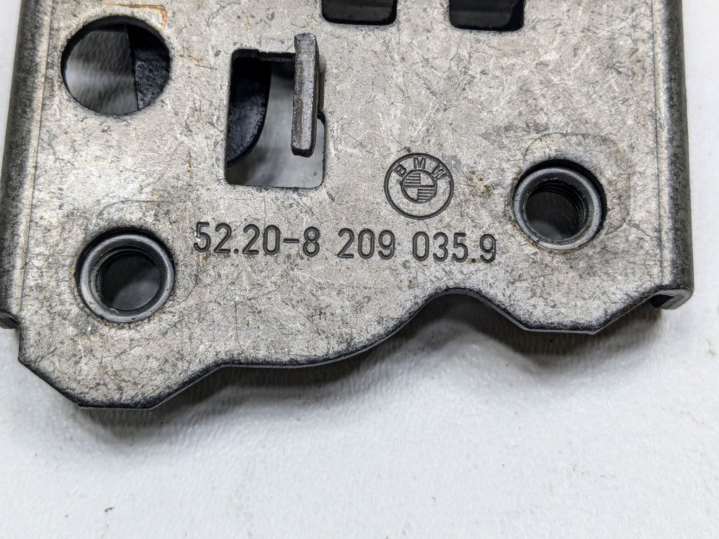04 - 06 OEM BMW 330CI REAR LEFT DRIVER SIDE FOLD DOWN SEAT LOCK LATCH ACTUATOR