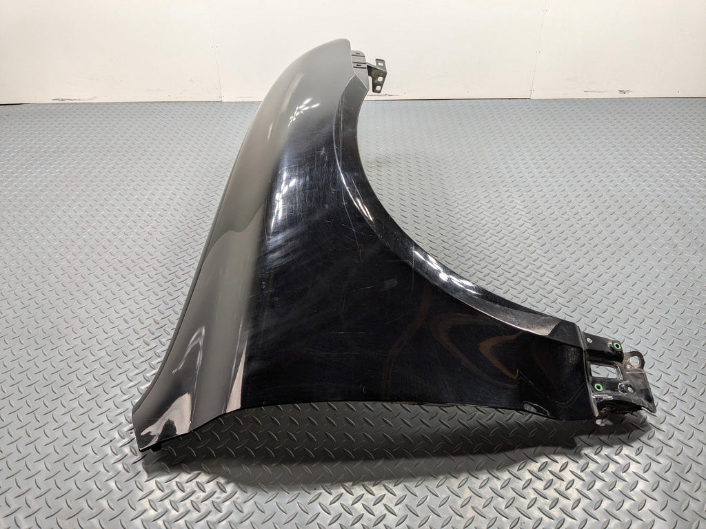 2004 - 2006 OEM PORSCHE CAYENNE V6 FRONT RIGHT PASSENGER SIDE FENDER COVER PANEL