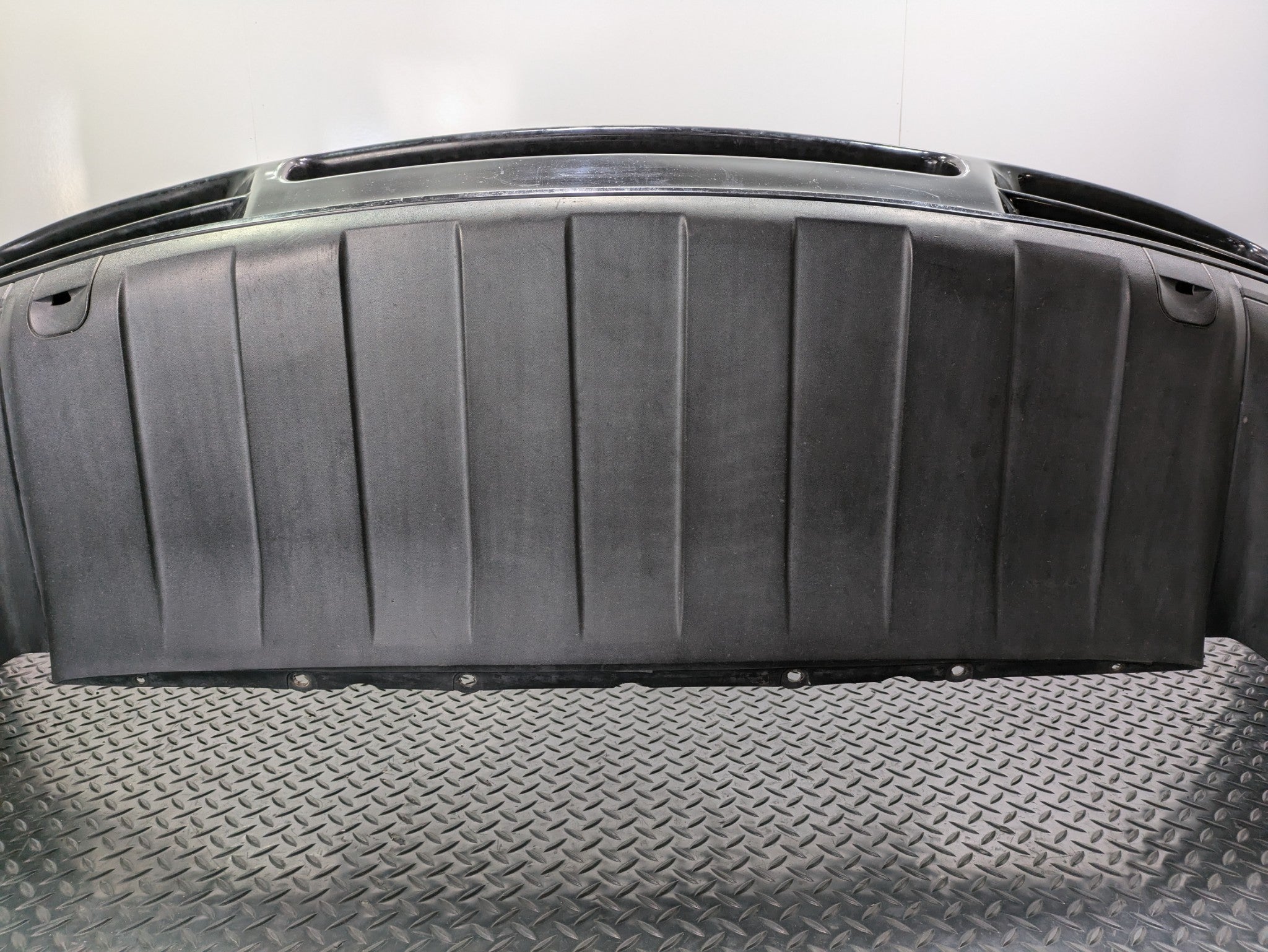2004 - 2006 OEM PORSCHE CAYENNE V6 FRONT BUMPER COVER ASSEMBLY BLACK