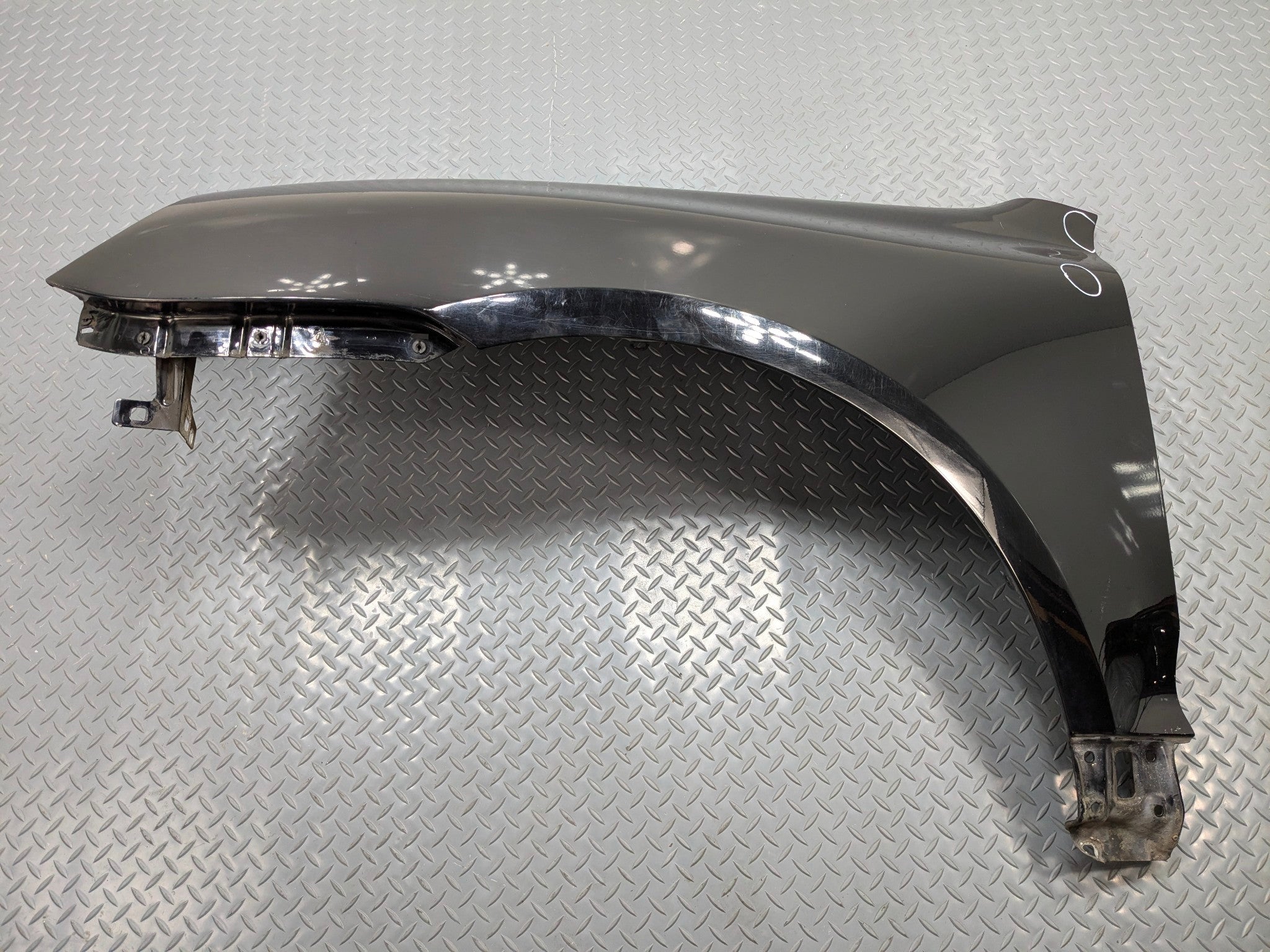2004 - 2006 OEM PORSCHE CAYENNE V6 FRONT LEFT DRIVER SIDE FENDER COVER PANEL