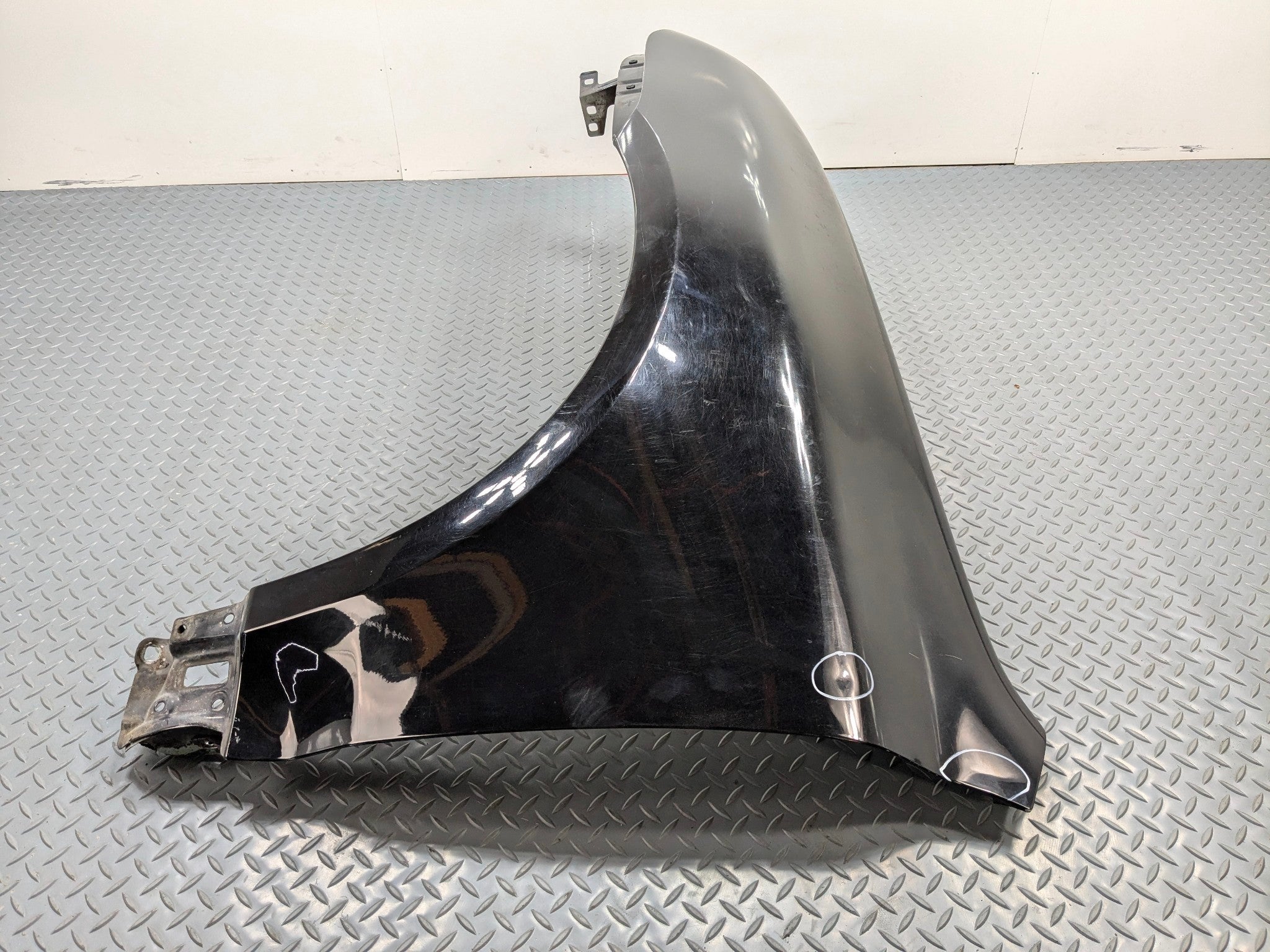 2004 - 2006 OEM PORSCHE CAYENNE V6 FRONT LEFT DRIVER SIDE FENDER COVER PANEL